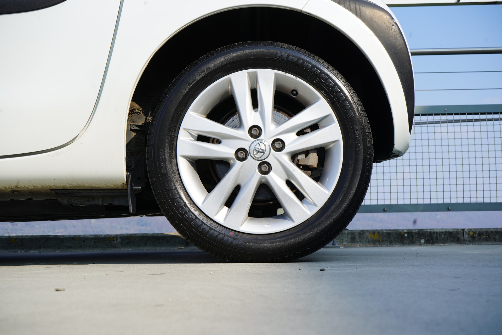 TOYOTA iQ3 1.33 DUAL VVT-i MULTIDRIVE l 98 PS-image-20