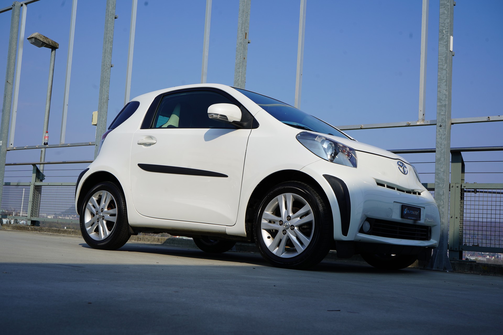 TOYOTA iQ3 1.33 DUAL VVT-i MULTIDRIVE l 98 PS-image-8