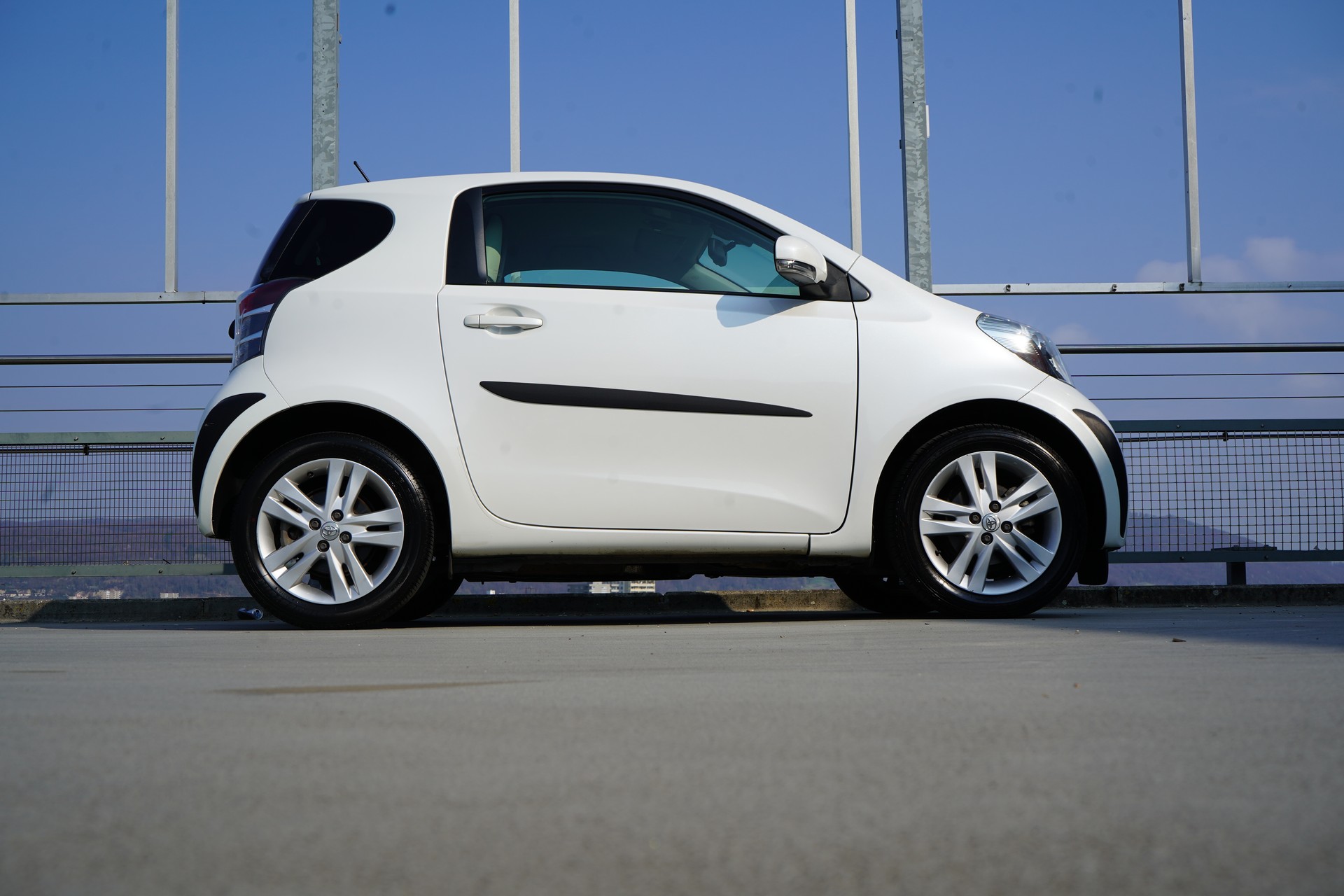 TOYOTA iQ3 1.33 DUAL VVT-i MULTIDRIVE l 98 PS-showroom-element-1