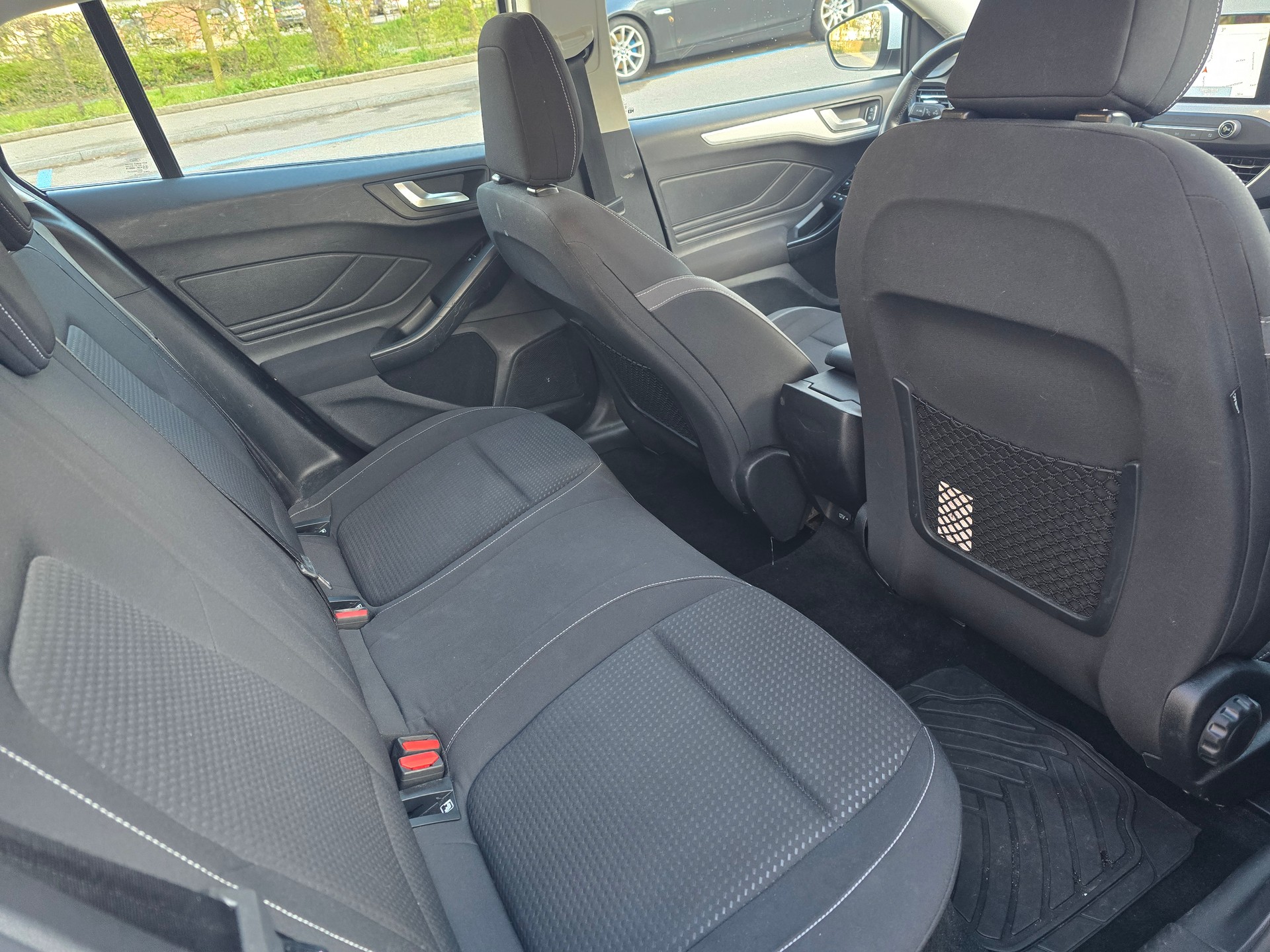 FORD Focus 1.5 TDCi Active Automatic-image-6