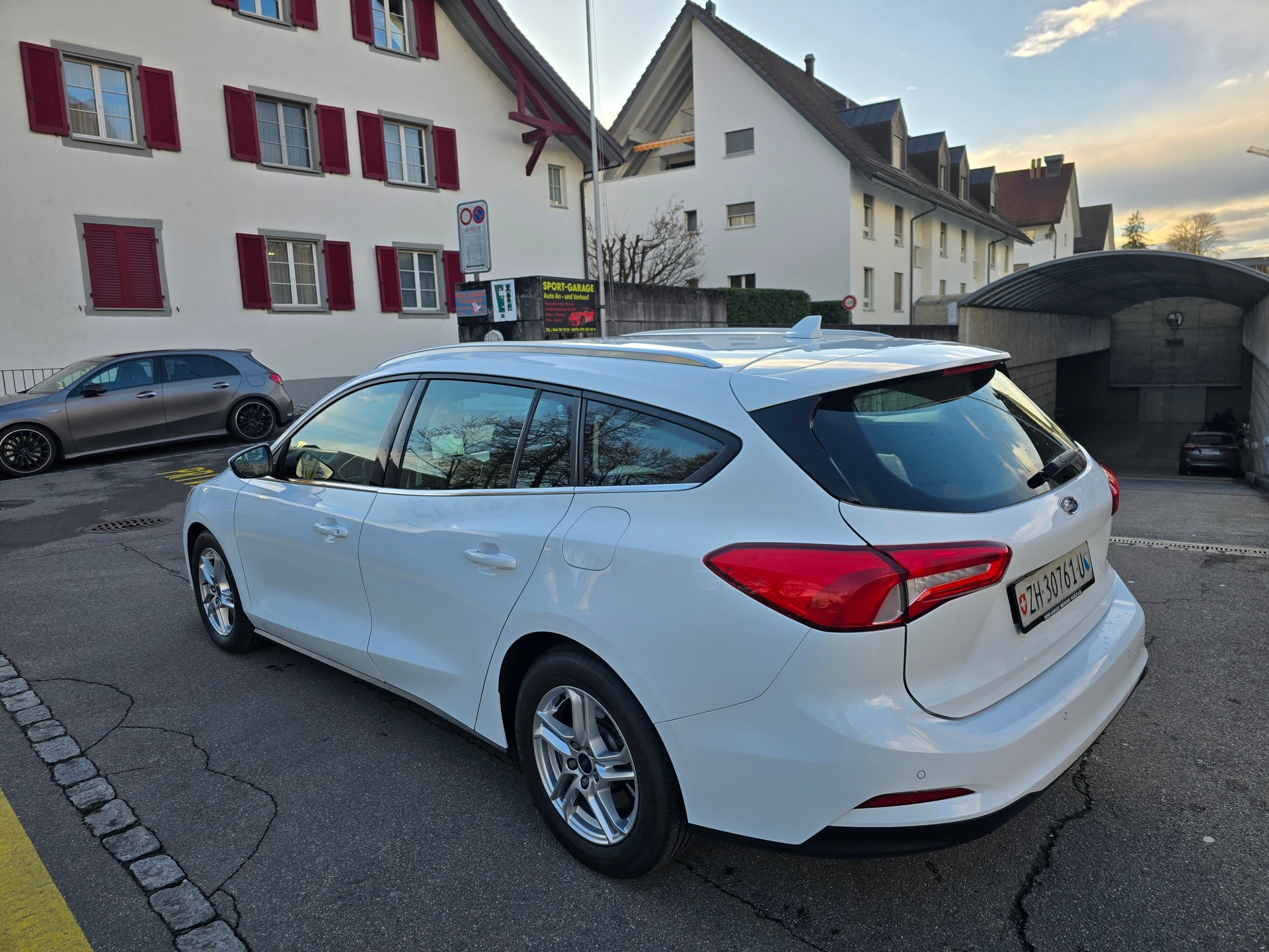 FORD Focus 1.5 TDCi Active Automatic-image-2