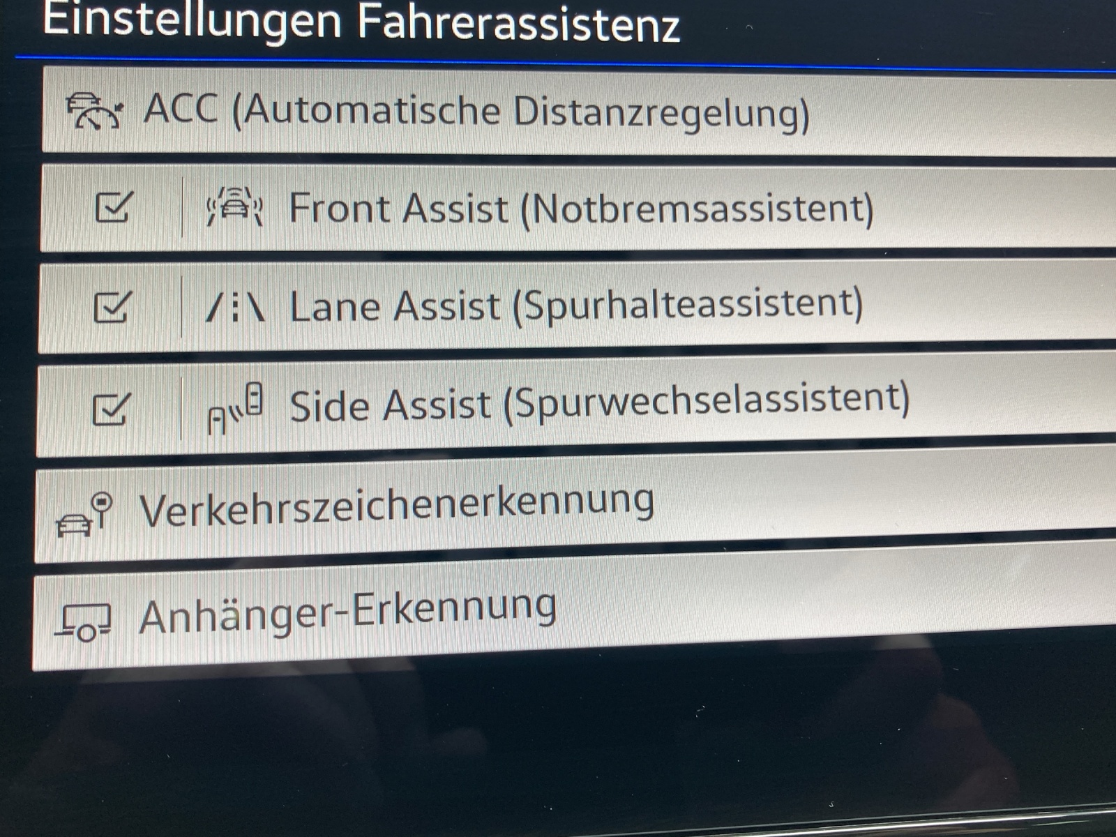 VW Arteon SB 2.0 TSI R 4Motion DSG-image-14