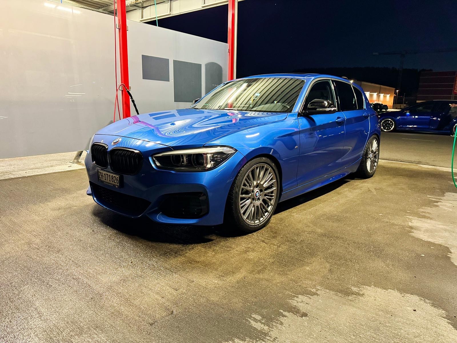 BMW M140i xDrive Steptronic-image-2