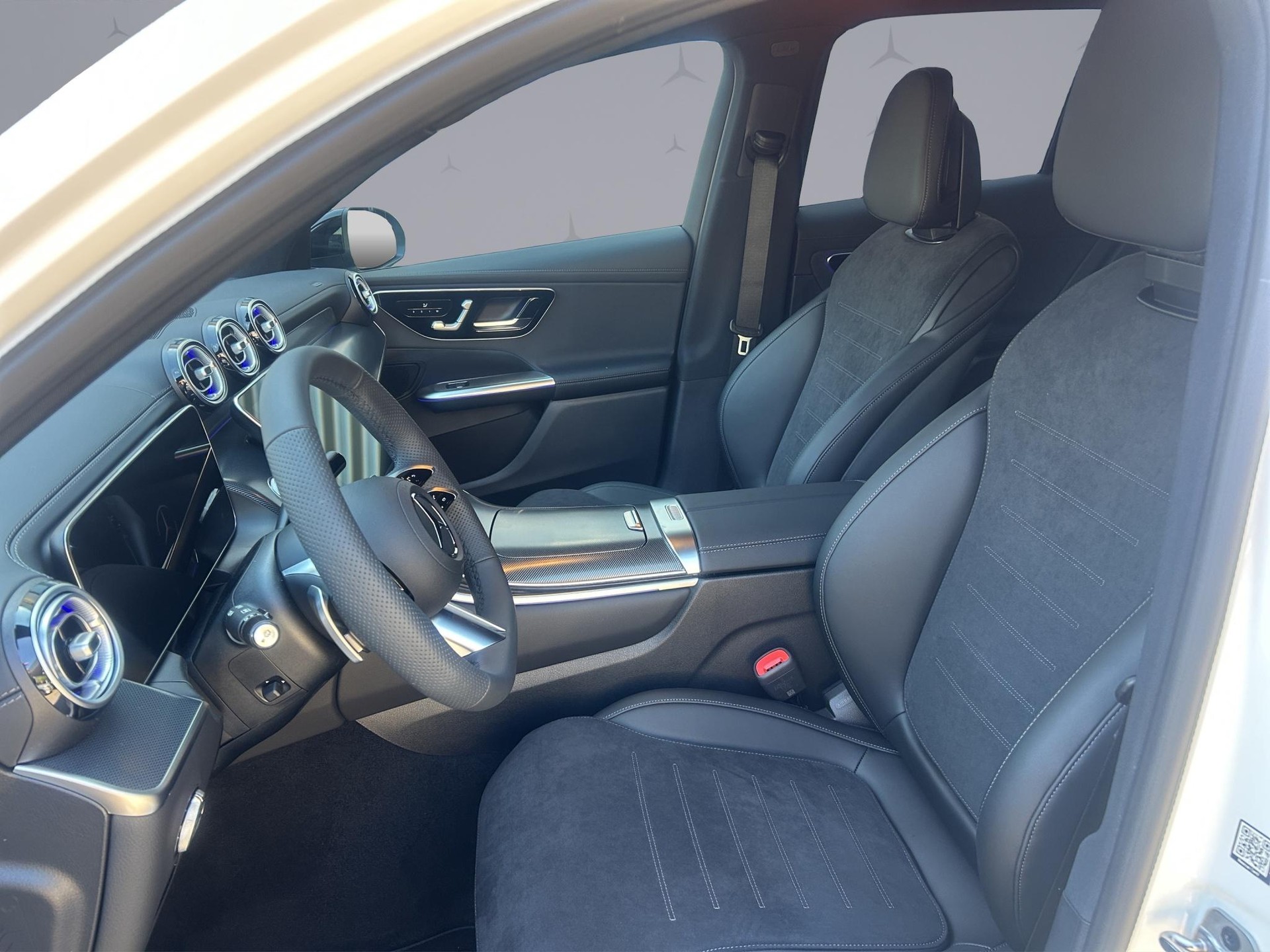 MERCEDES-BENZ GLC 220 d AMG Line 4matic-image-8
