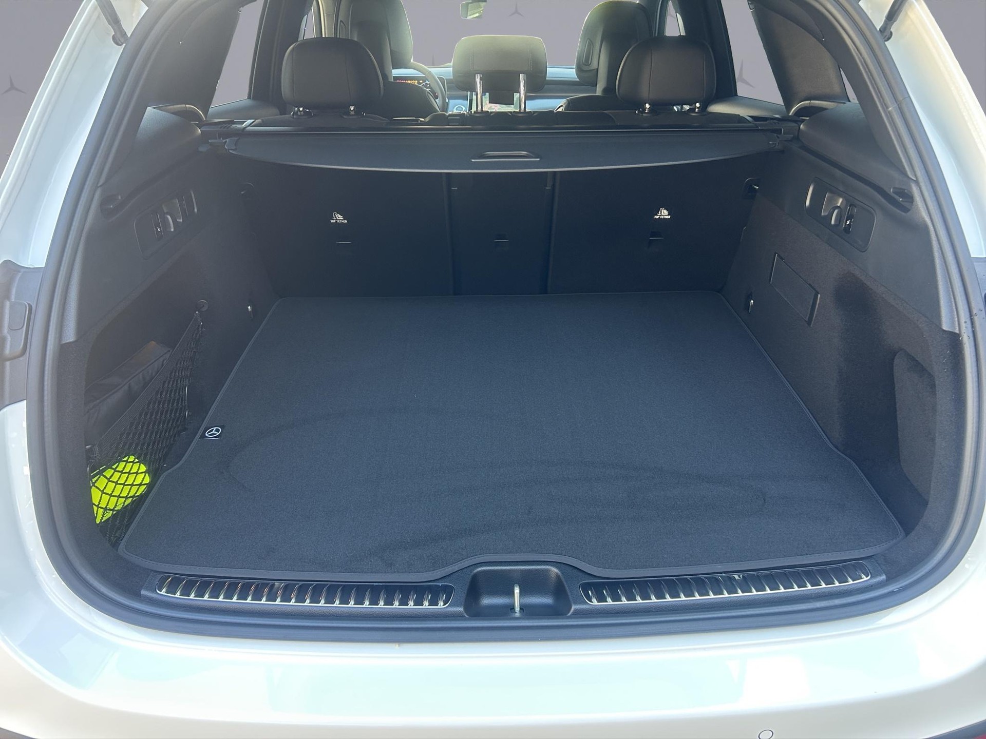 MERCEDES-BENZ GLC 220 d AMG Line 4matic-image-17