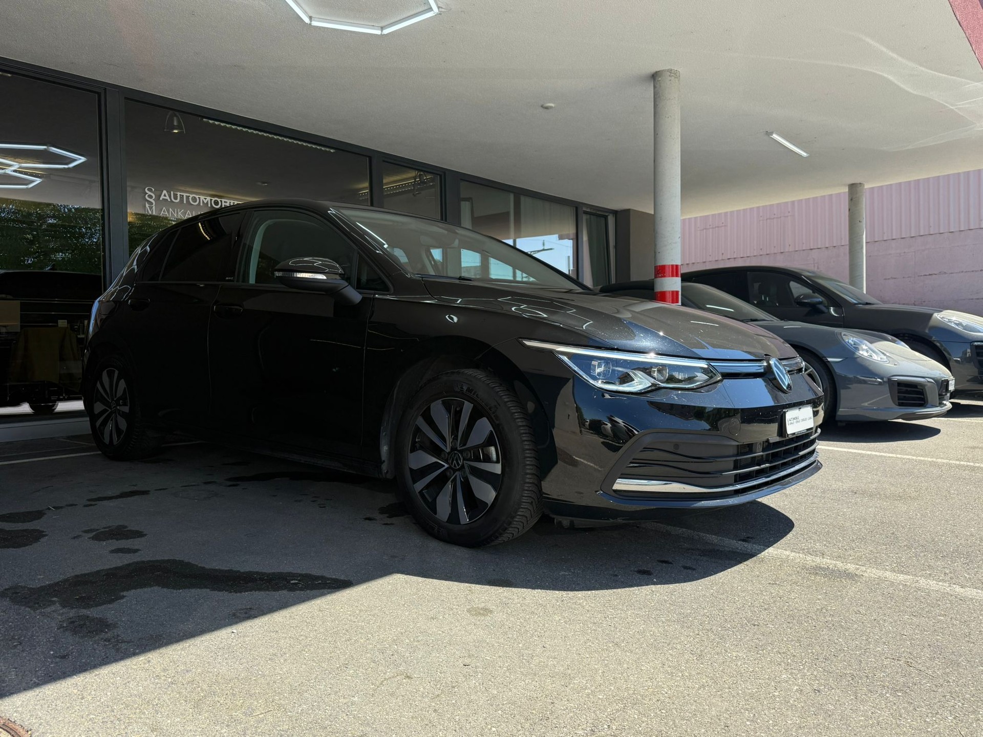 VW Golf 2.0 TDI Life DSG 4Motion-showroom-element-2