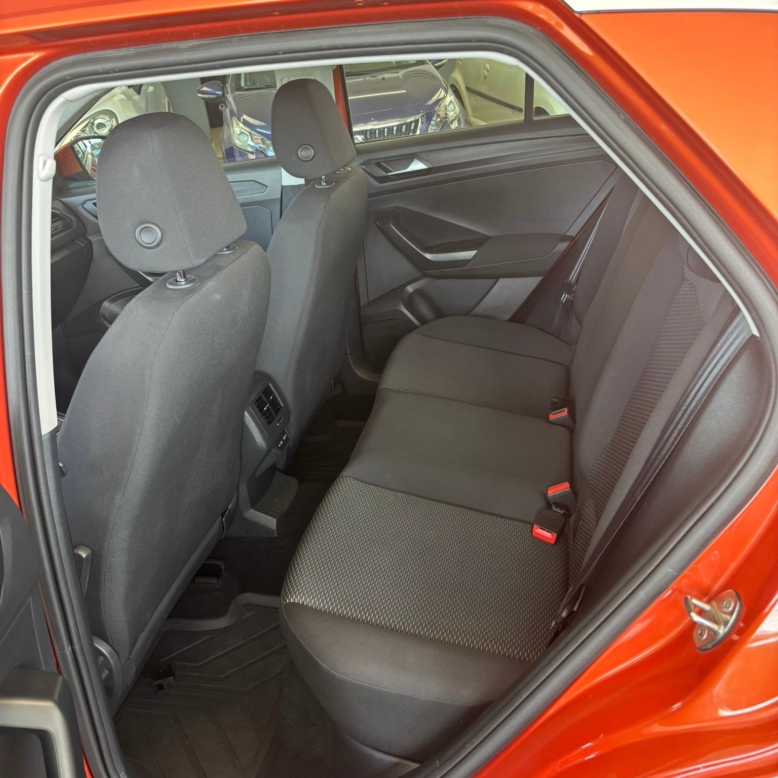 VW T-Roc 1.0 TSI Value-image-10