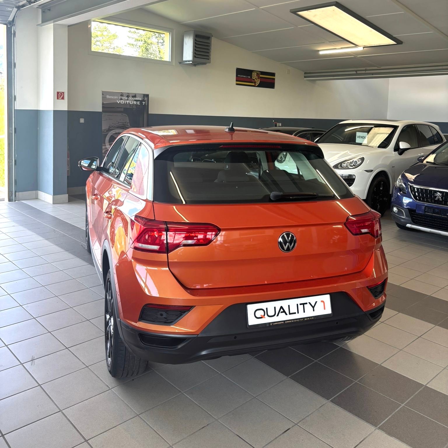 VW T-Roc 1.0 TSI Value-showroom-element-2