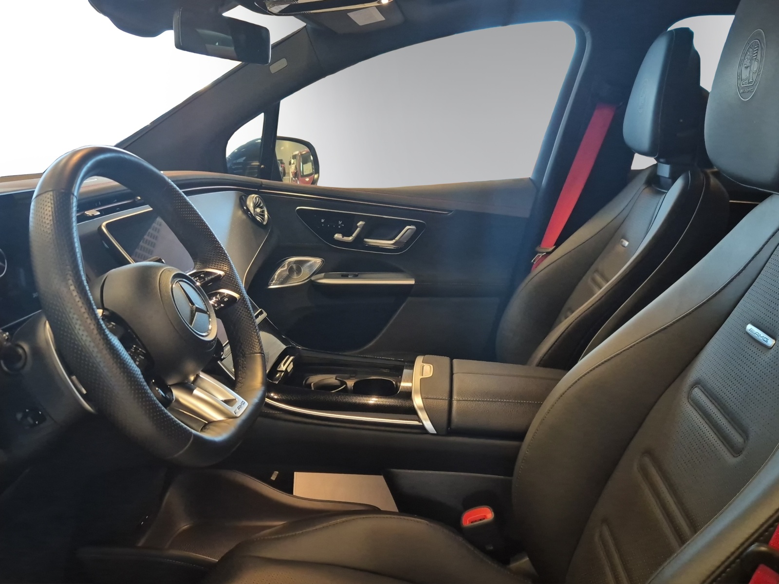 MERCEDES-BENZ EQE SUV AMG 43 4 Matic Executive Edition-image-4