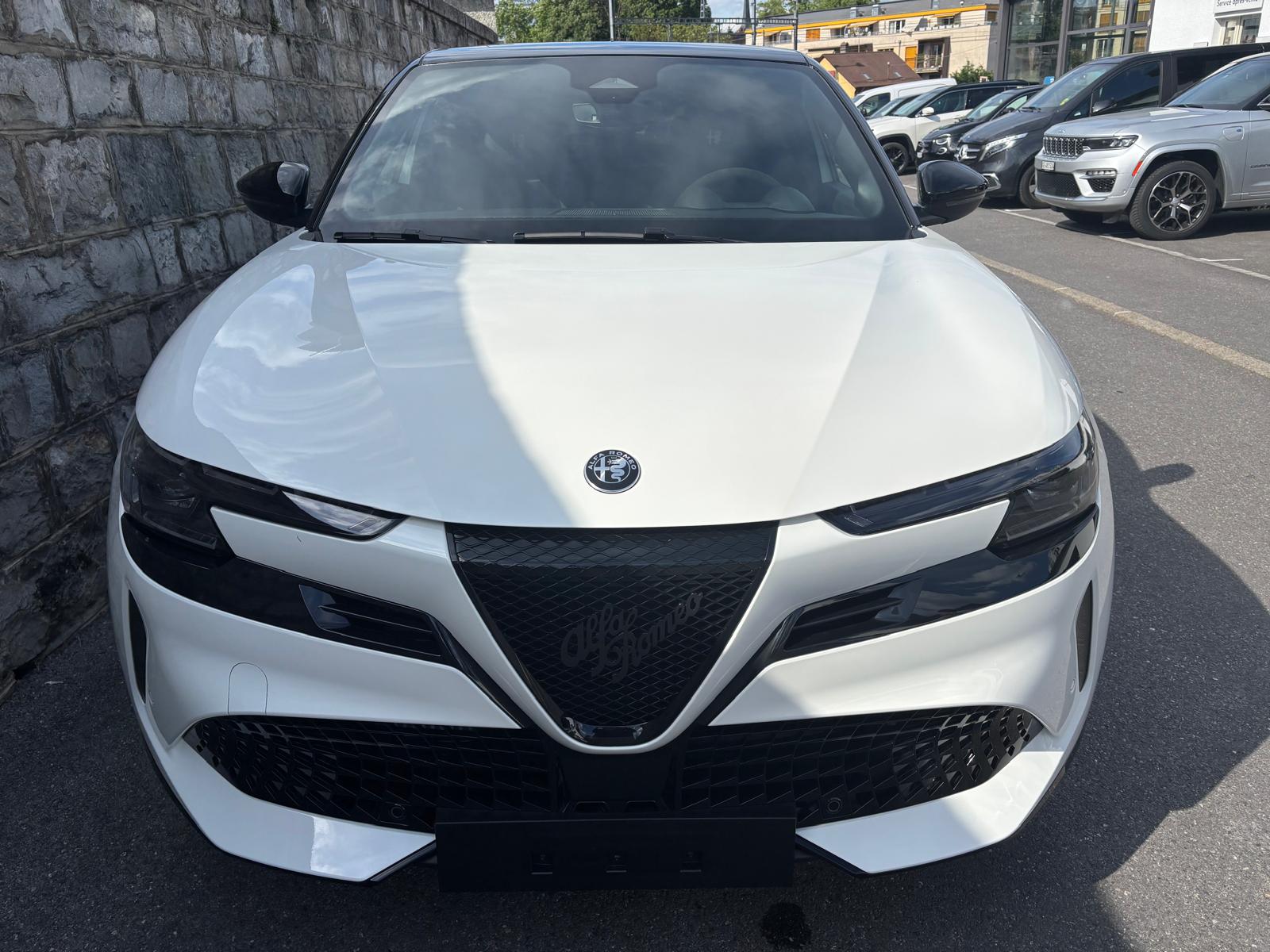 ALFA ROMEO Junior 1.2 48V Hybrid Q4 Sport Speciale-image-5