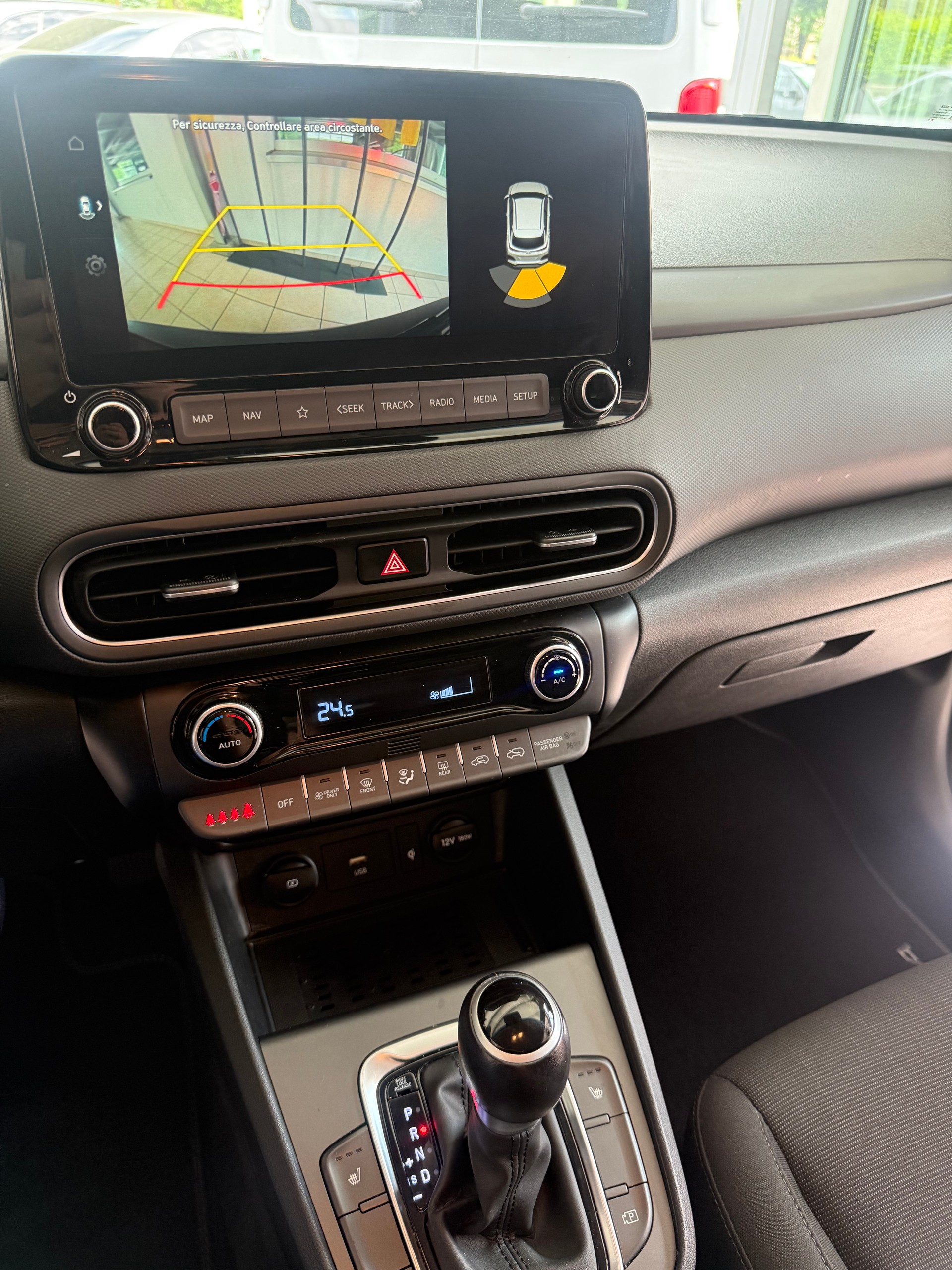 HYUNDAI Kona 1.6 GDi HEV Origo DCT-image-10
