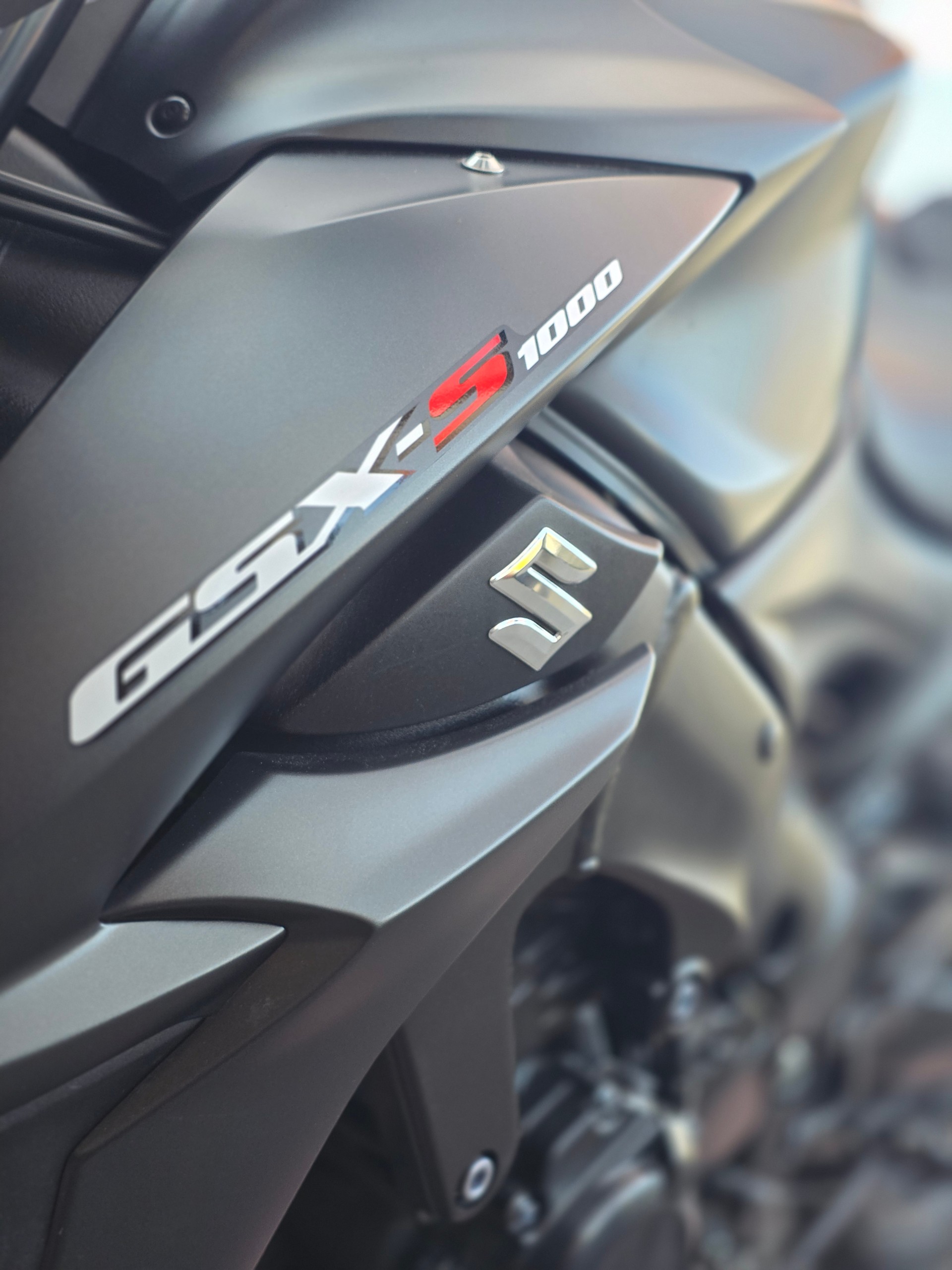 SUZUKI GSX-S 1000 ABS-image-9