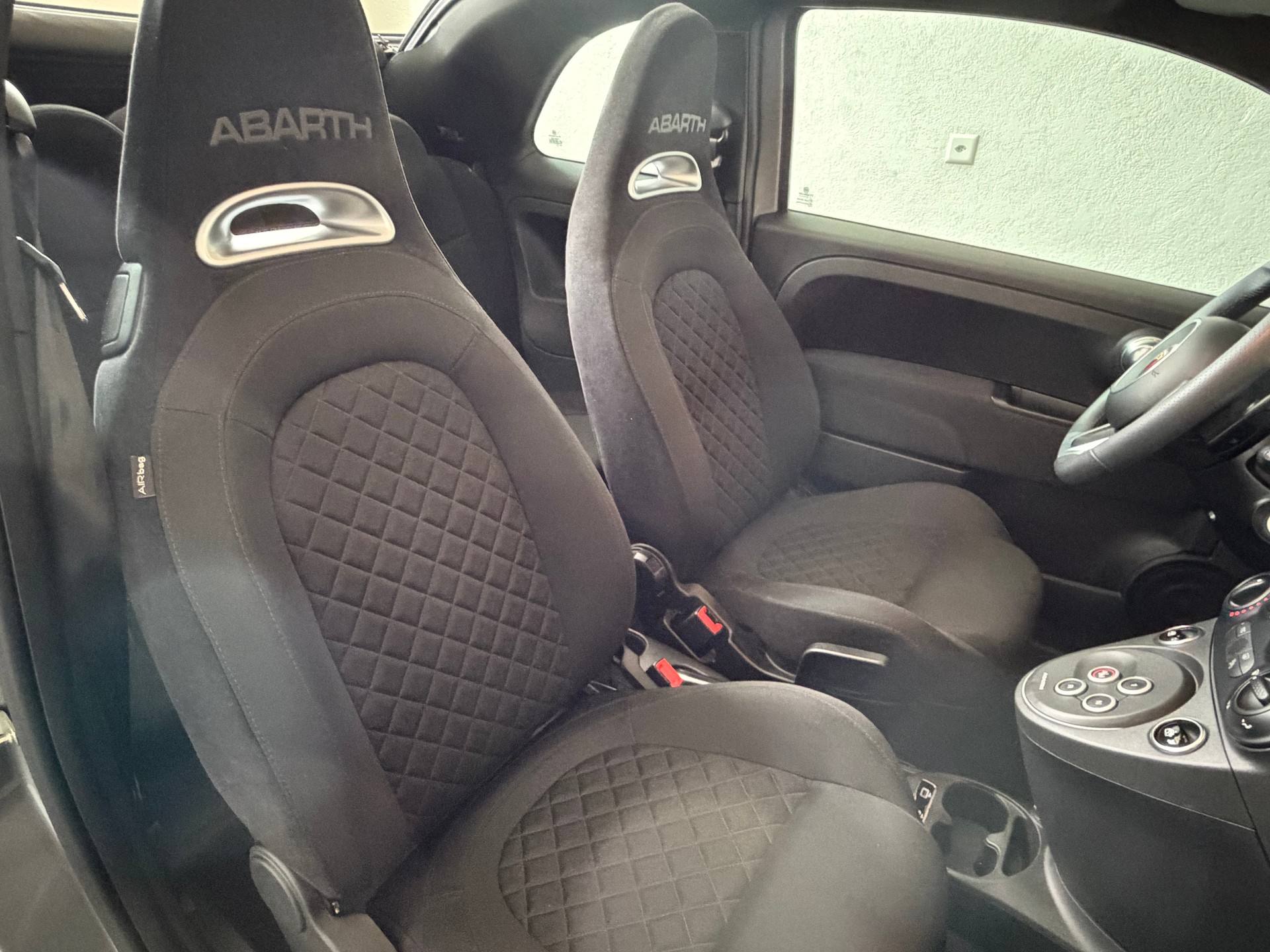 FIAT 595C 1.4 16V Turbo Abarth Turismo-image-13