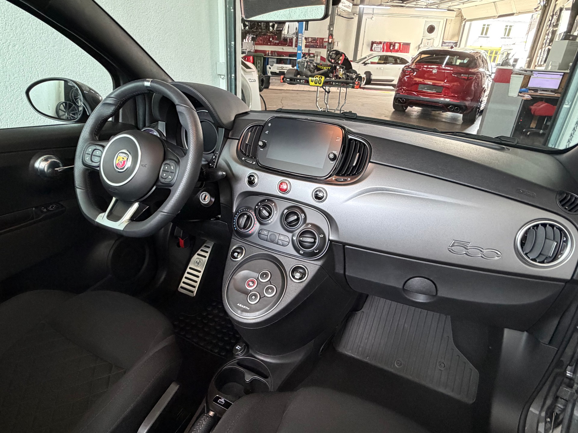 FIAT 595C 1.4 16V Turbo Abarth Turismo-image-12