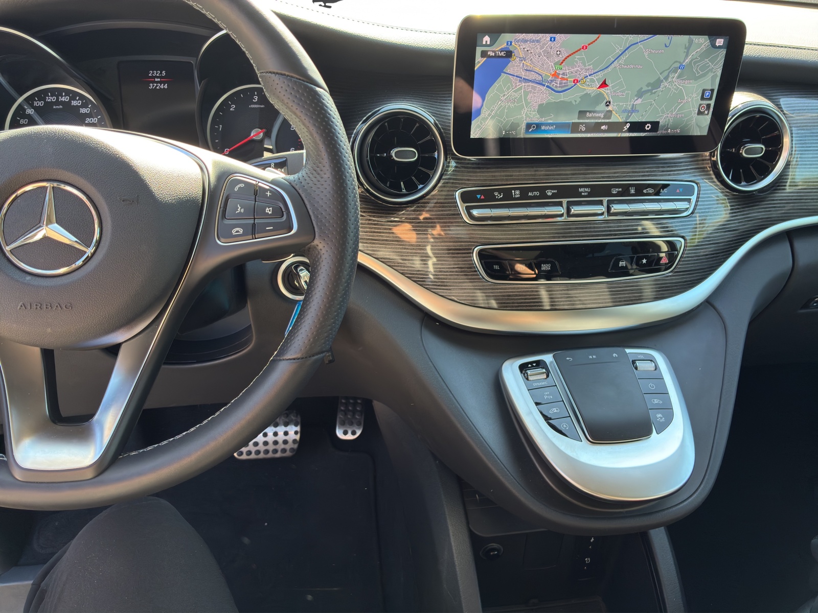 MERCEDES-BENZ V 300 d lang Avantgarde 4Matic 9G-Tronic-image-8