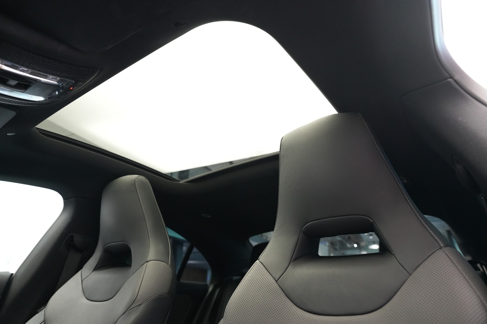 MERCEDES-BENZ CLA 35 AMG 4Matic 7G-DCT *CH-Fahrzeug*-image-14