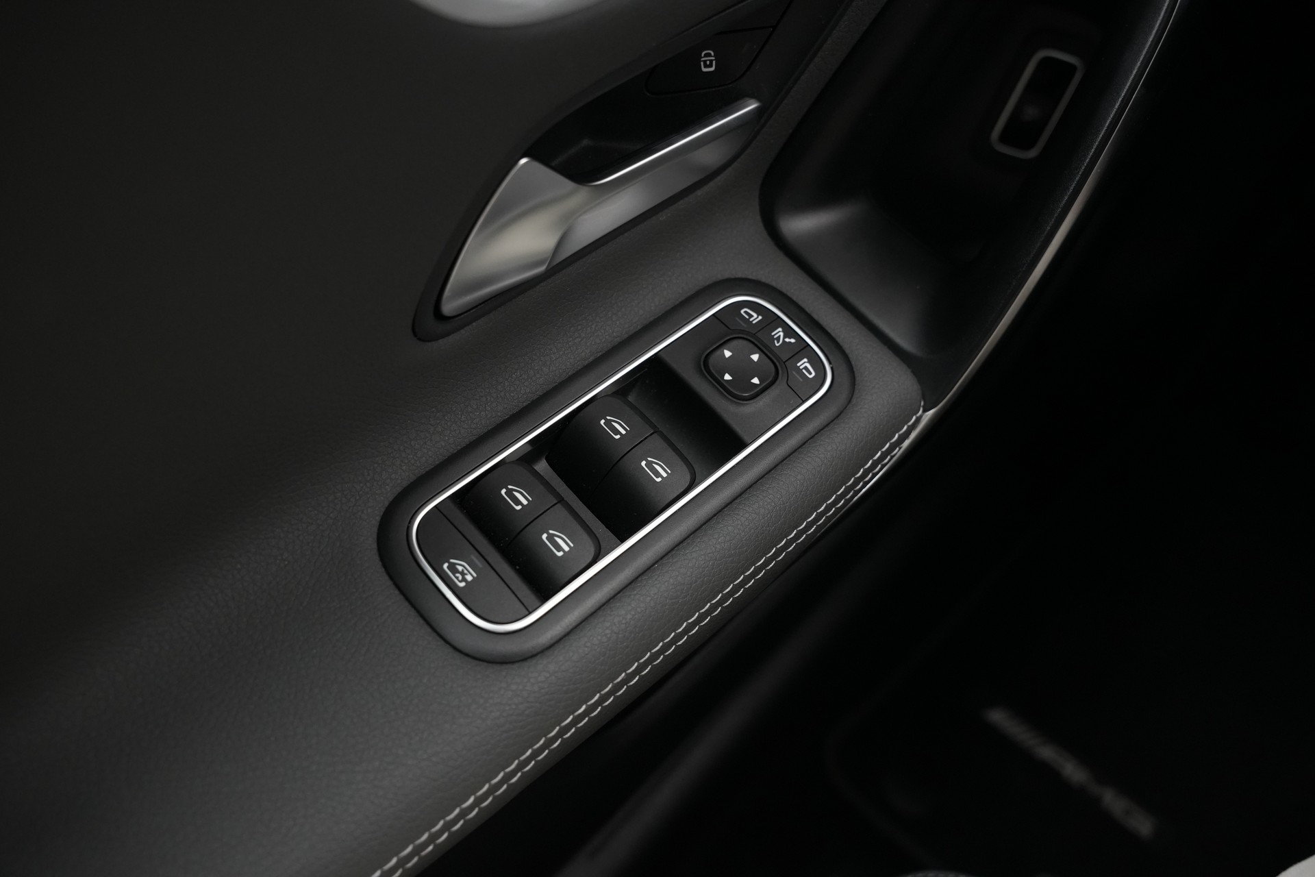 MERCEDES-BENZ CLA 35 AMG 4Matic 7G-DCT *CH-Fahrzeug*-image-31