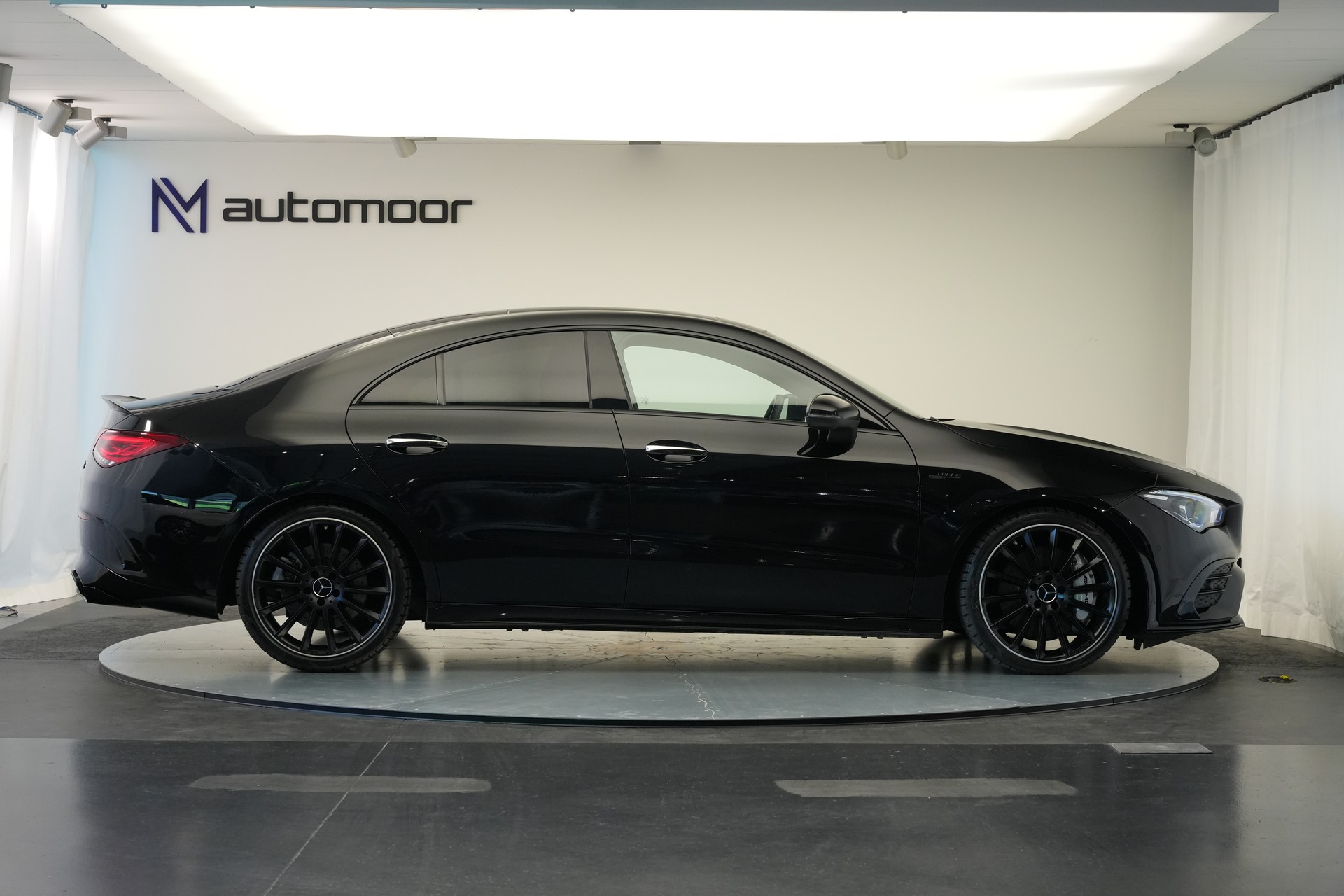 MERCEDES-BENZ CLA 35 AMG 4Matic 7G-DCT *CH-Fahrzeug*-showroom-element-3