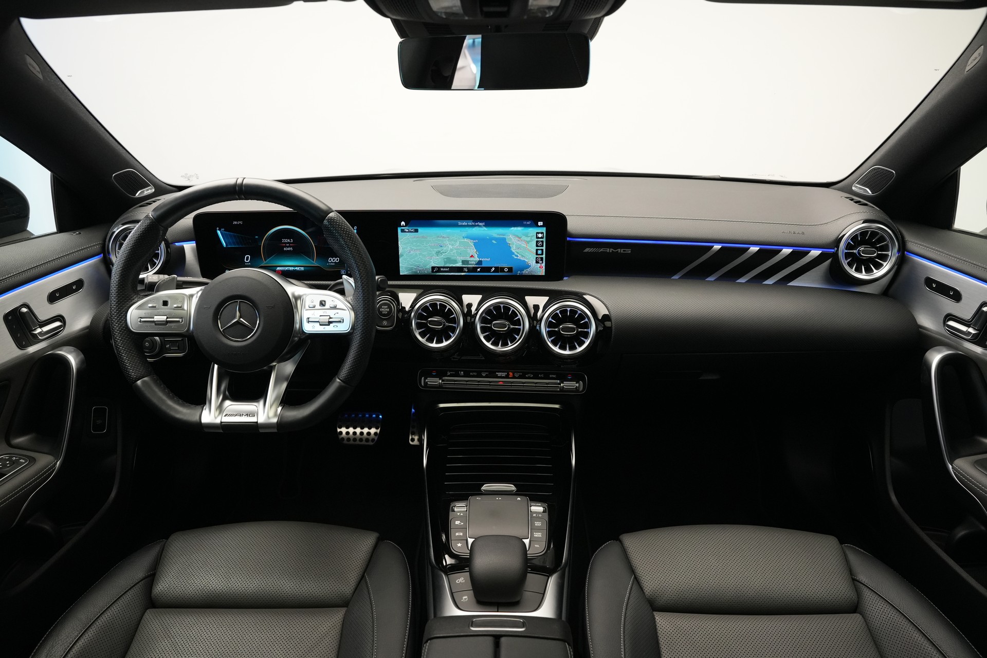 MERCEDES-BENZ CLA 35 AMG 4Matic 7G-DCT *CH-Fahrzeug*-image-10