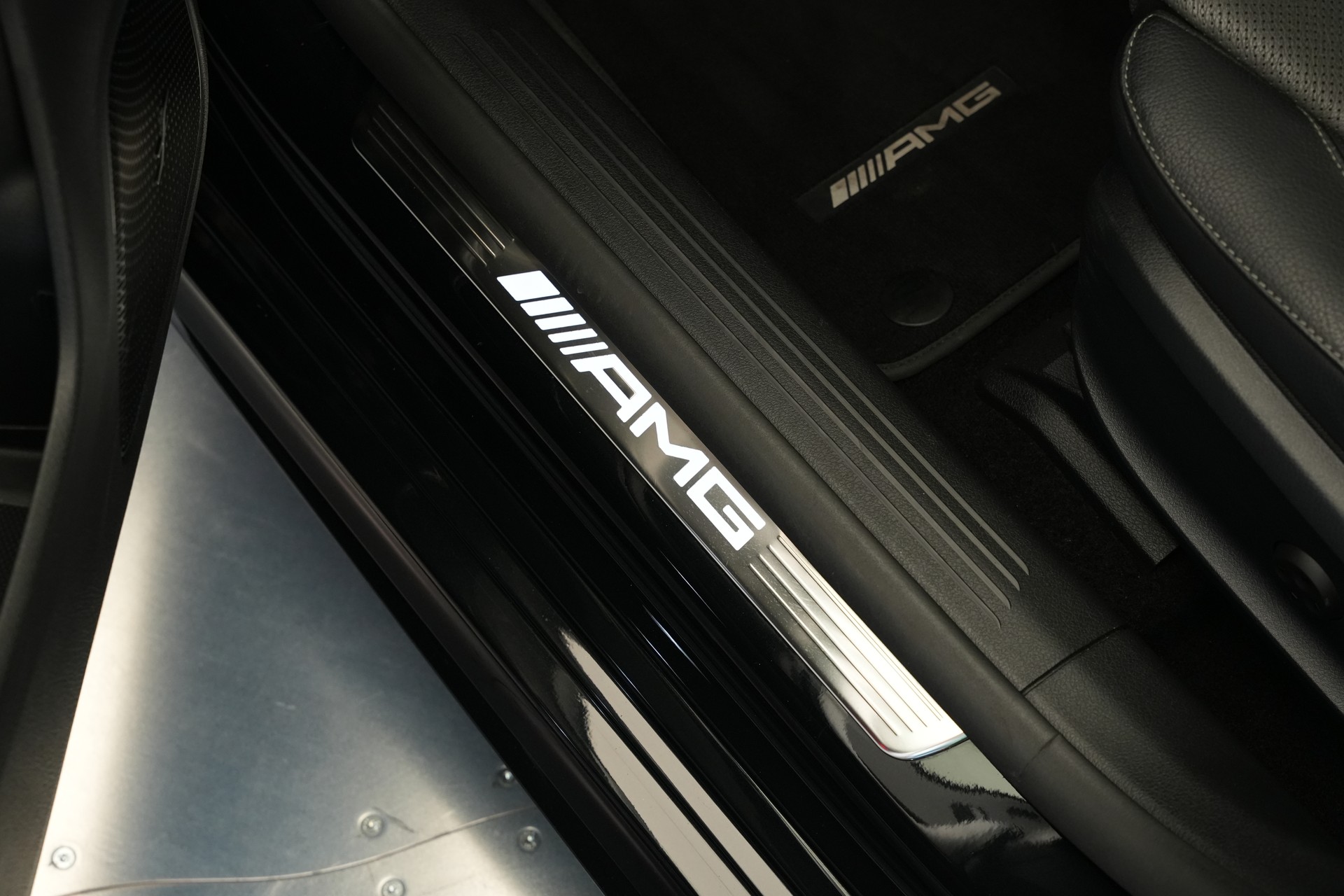MERCEDES-BENZ CLA 35 AMG 4Matic 7G-DCT *CH-Fahrzeug*-image-26