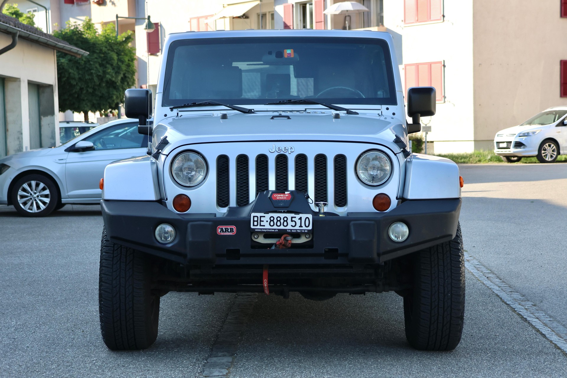 JEEP Wrangler 2.8CRD Unlimited Sahara Automatic (CH)-showroom-element-2