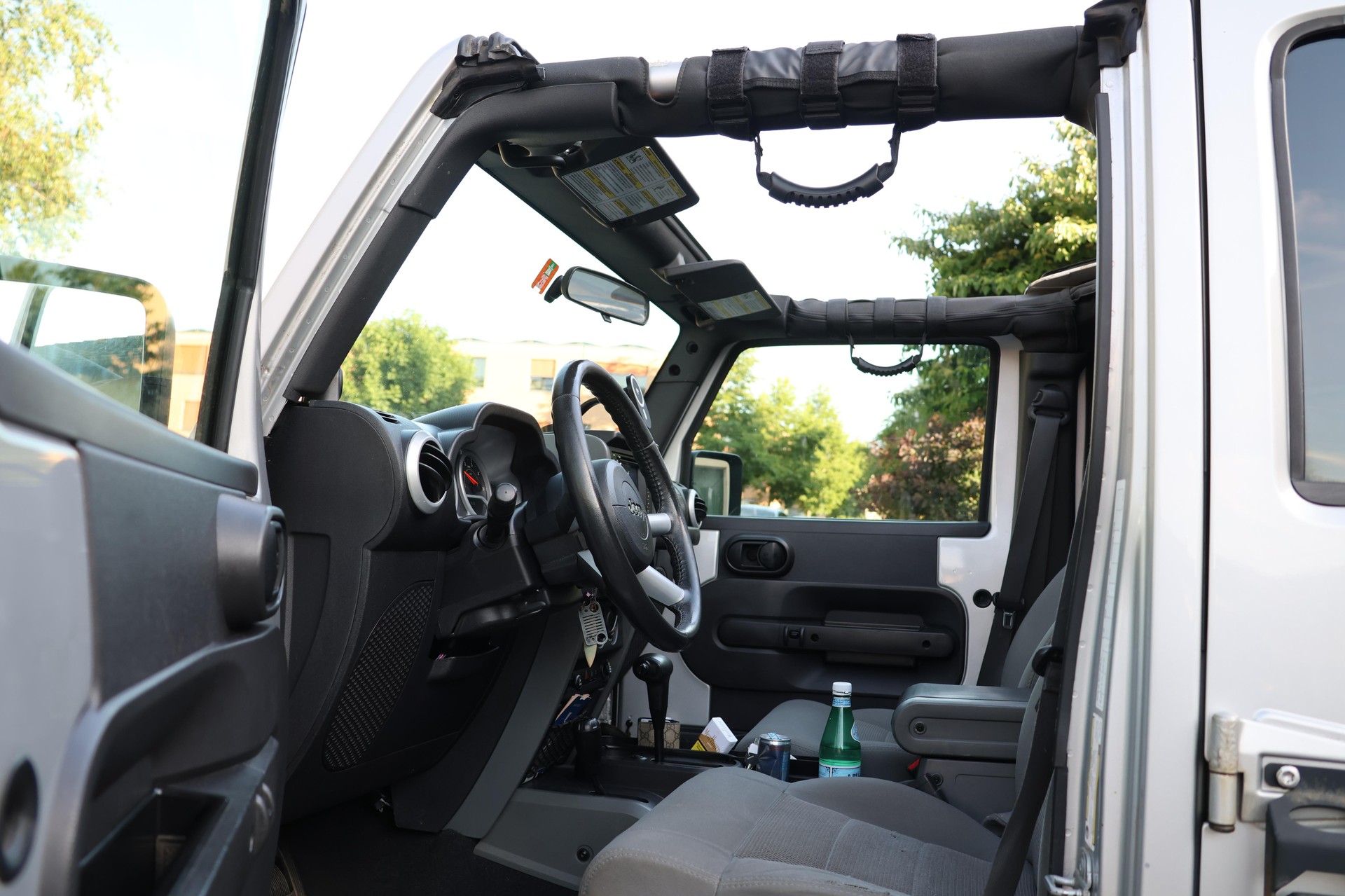 JEEP Wrangler 2.8CRD Unlimited Sahara Automatic (CH)-image-14