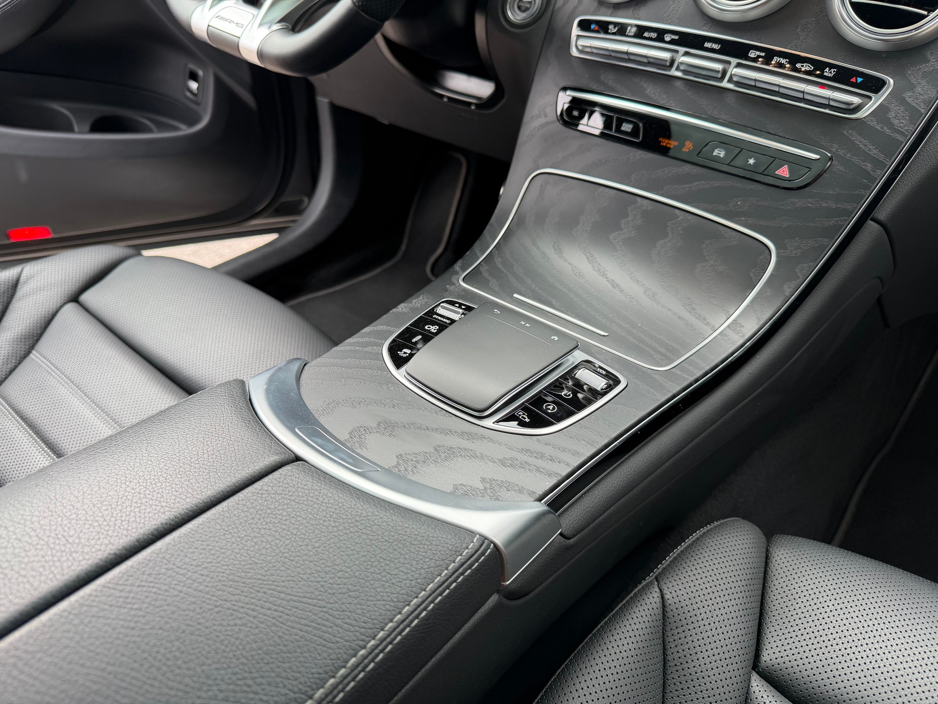 MERCEDES-BENZ GLC 43 AMG 4Matic 9G-Tronic-image-17