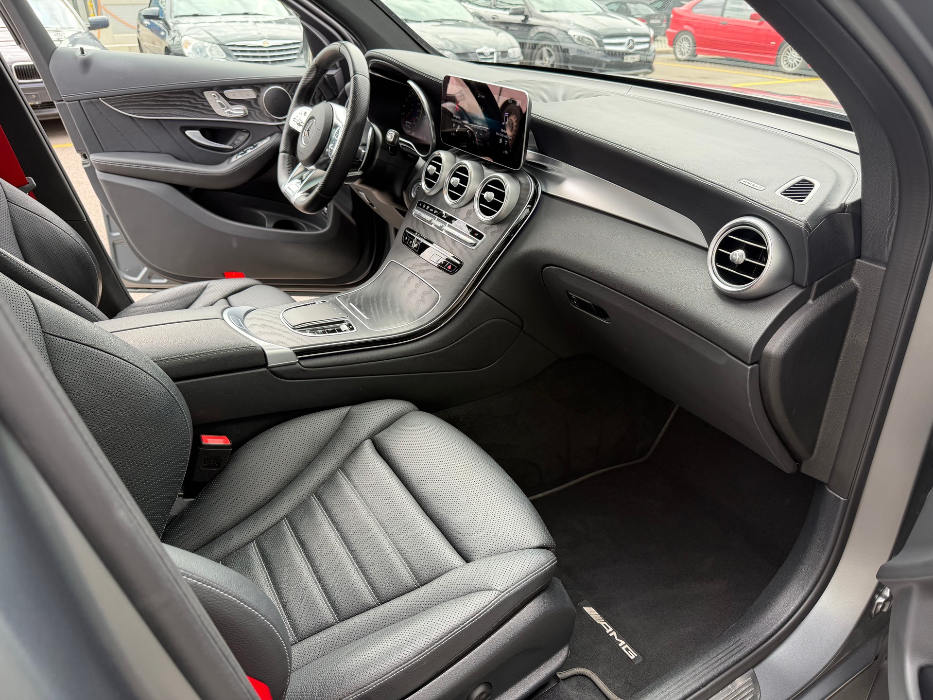MERCEDES-BENZ GLC 43 AMG 4Matic 9G-Tronic-image-14
