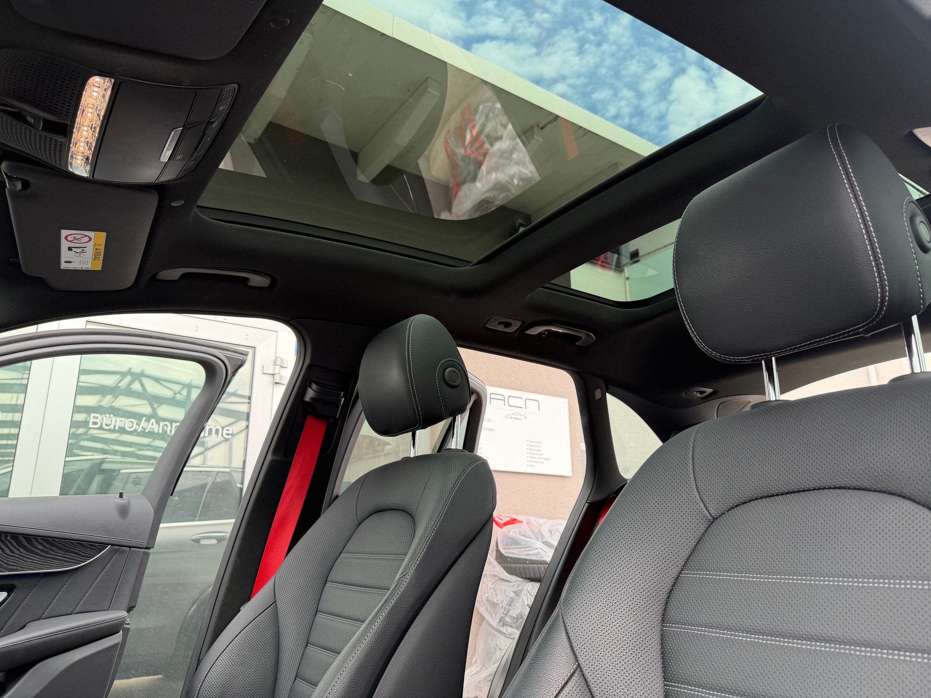 MERCEDES-BENZ GLC 43 AMG 4Matic 9G-Tronic-image-9