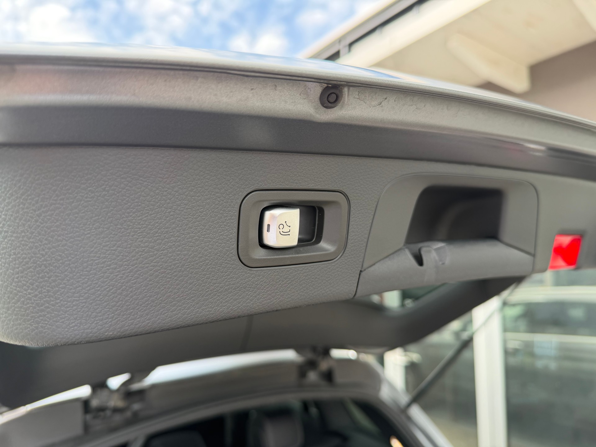 MERCEDES-BENZ GLC 43 AMG 4Matic 9G-Tronic-image-23
