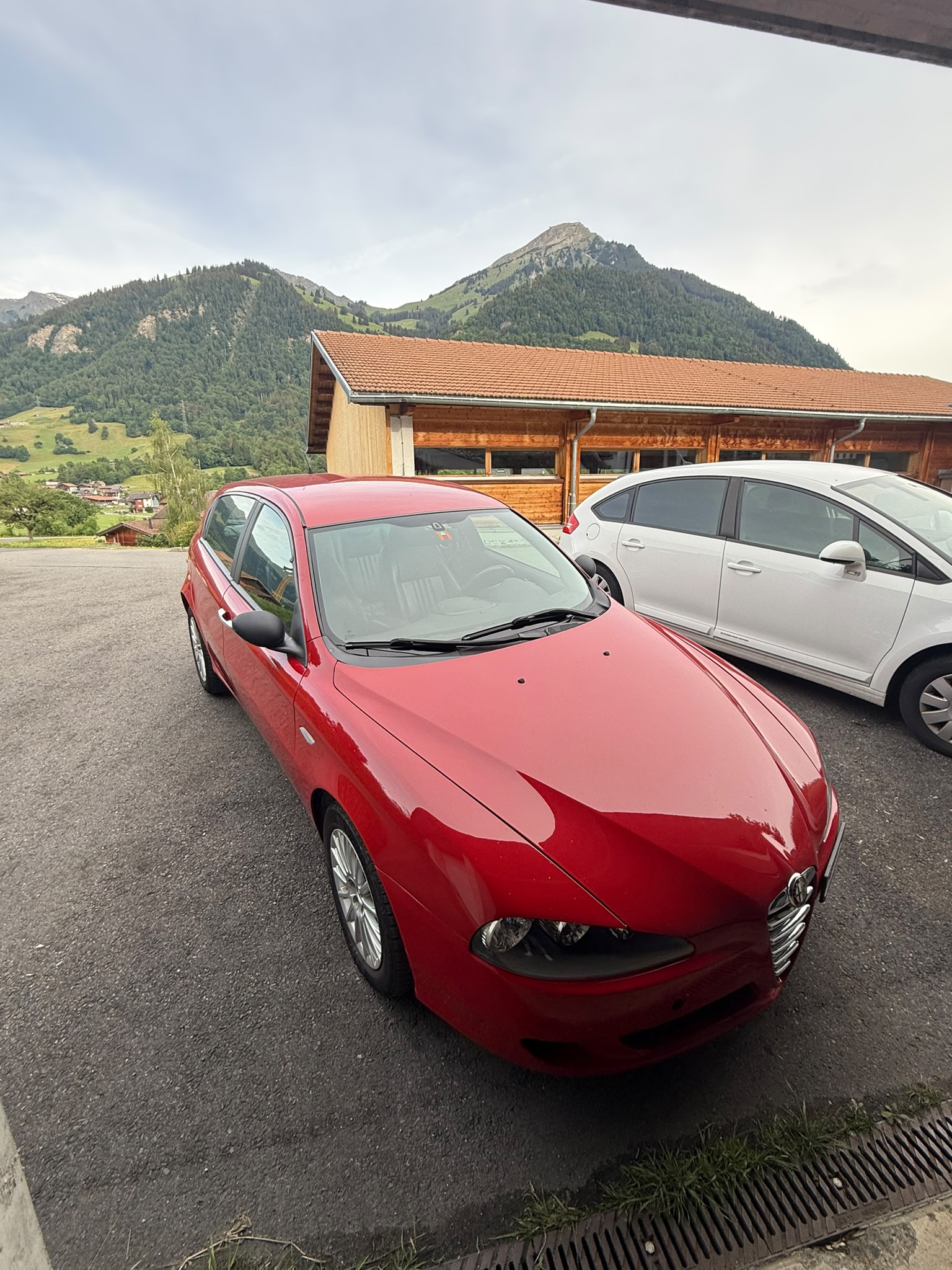 ALFA ROMEO 147 1.6 TS 16V VIP Edition-image-1
