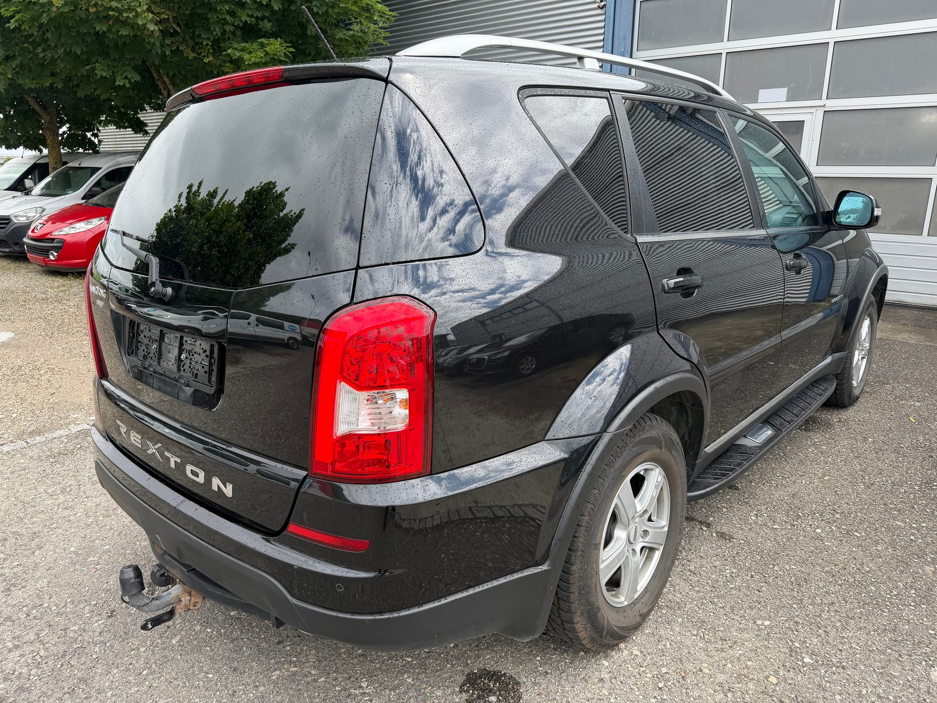 KGM-SsangYong Rexton RX200 e-XDi Quartz 4WD Automatic-image-4