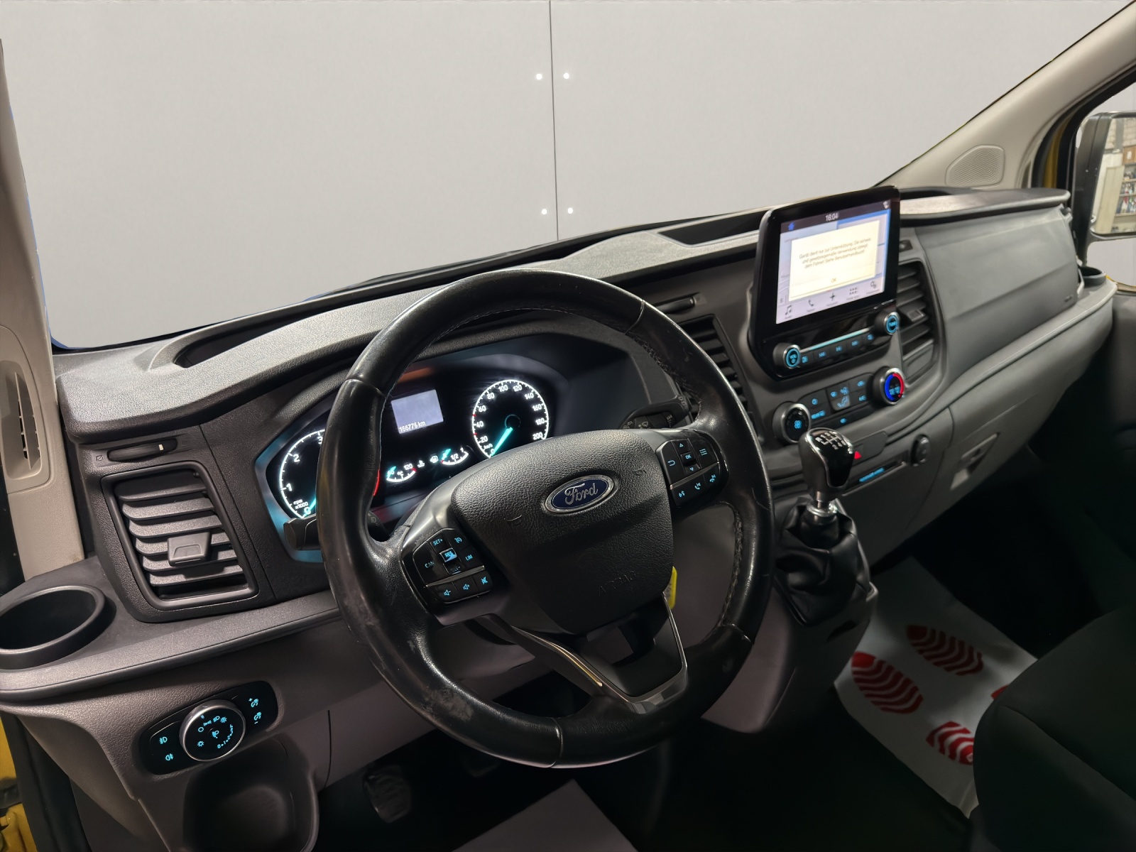 FORD Transit Custom Van 340 L2H1 Trend ( Lang Version / Mit AHK / Regale )-image-10
