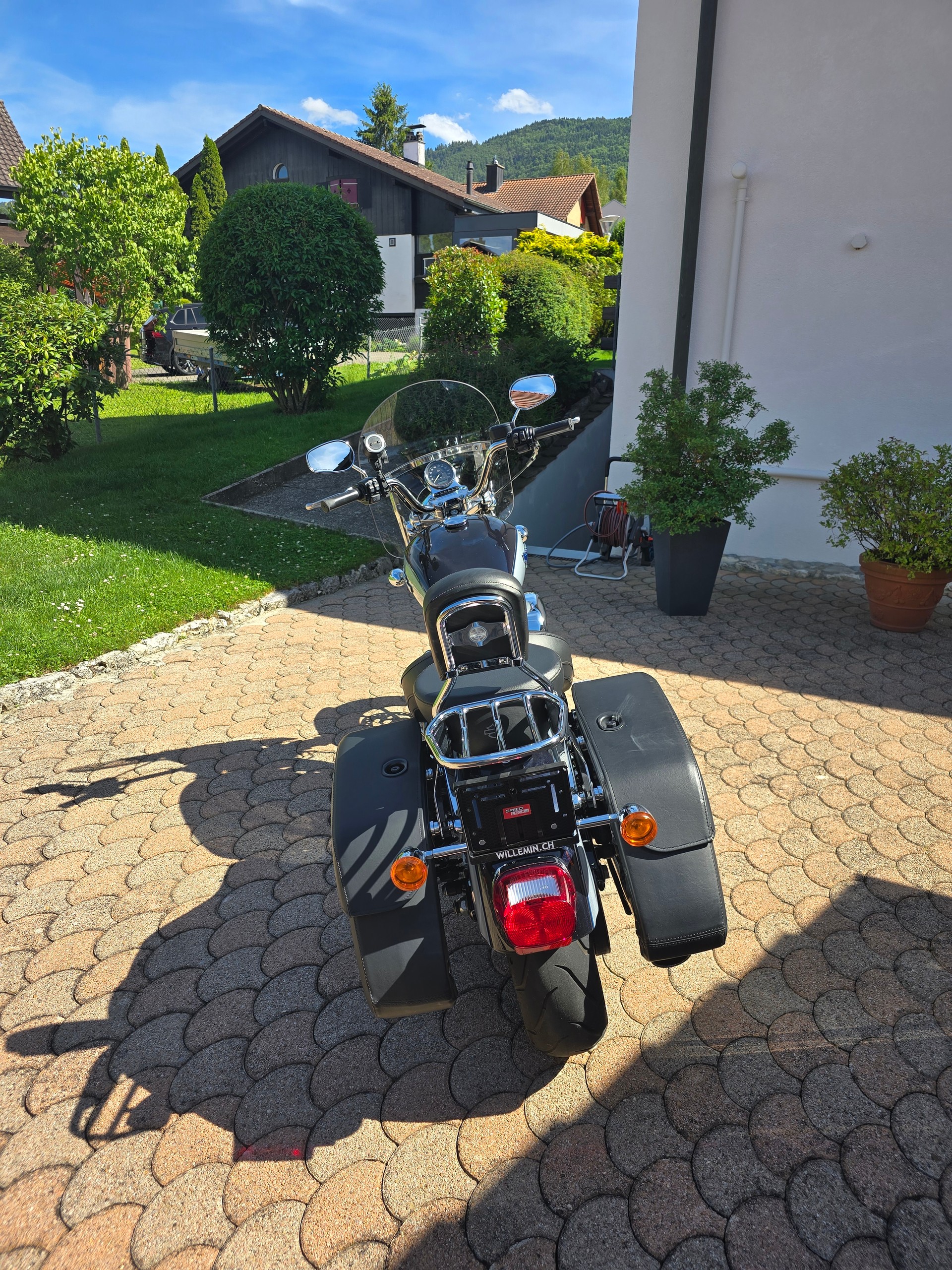 HARLEY-DAVIDSON XL 1200 T Super Low ABS-image-3