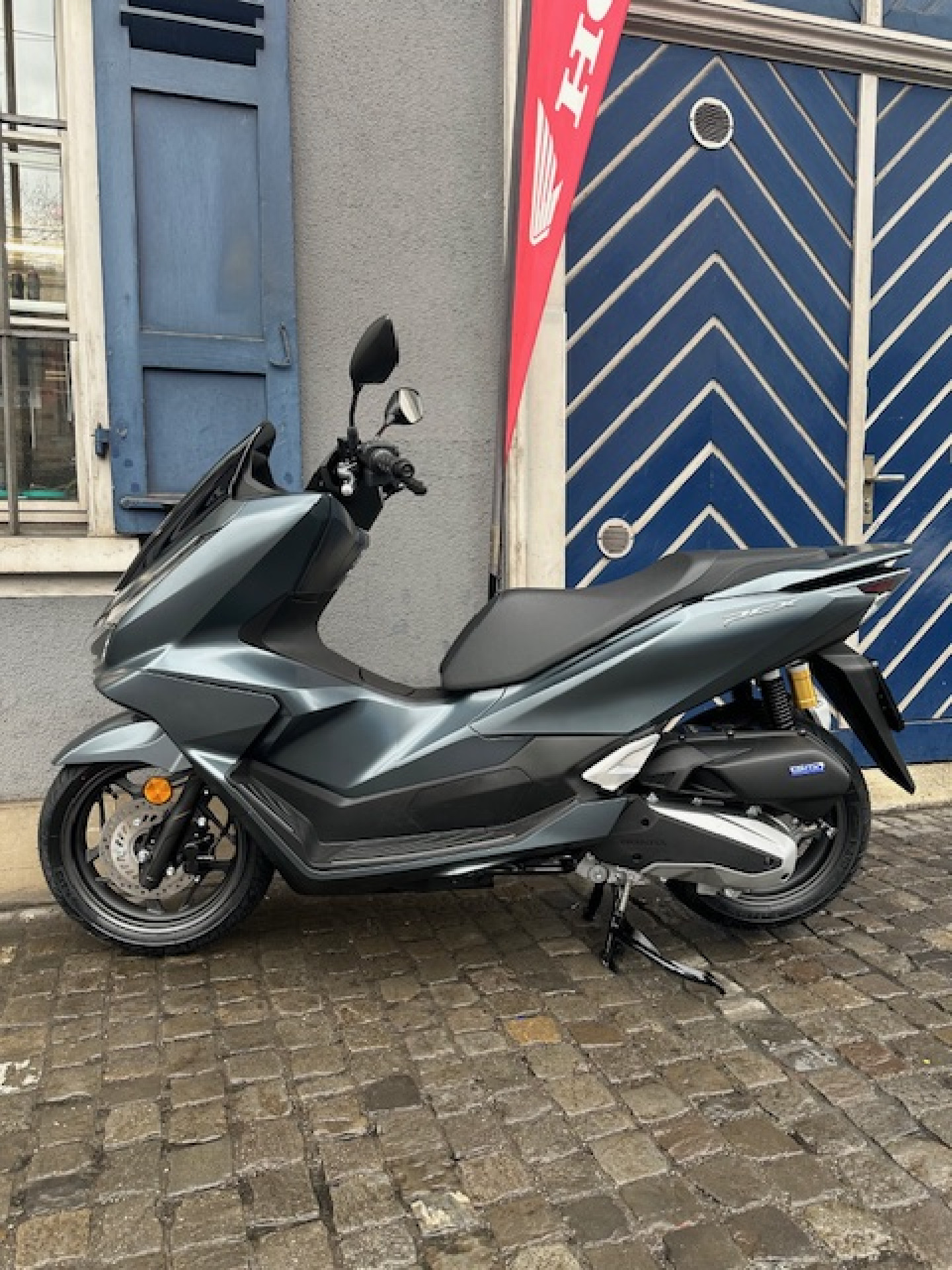 HONDA PCX 125 DX Modell mit TFT Display/ Aktion -290.--image-8