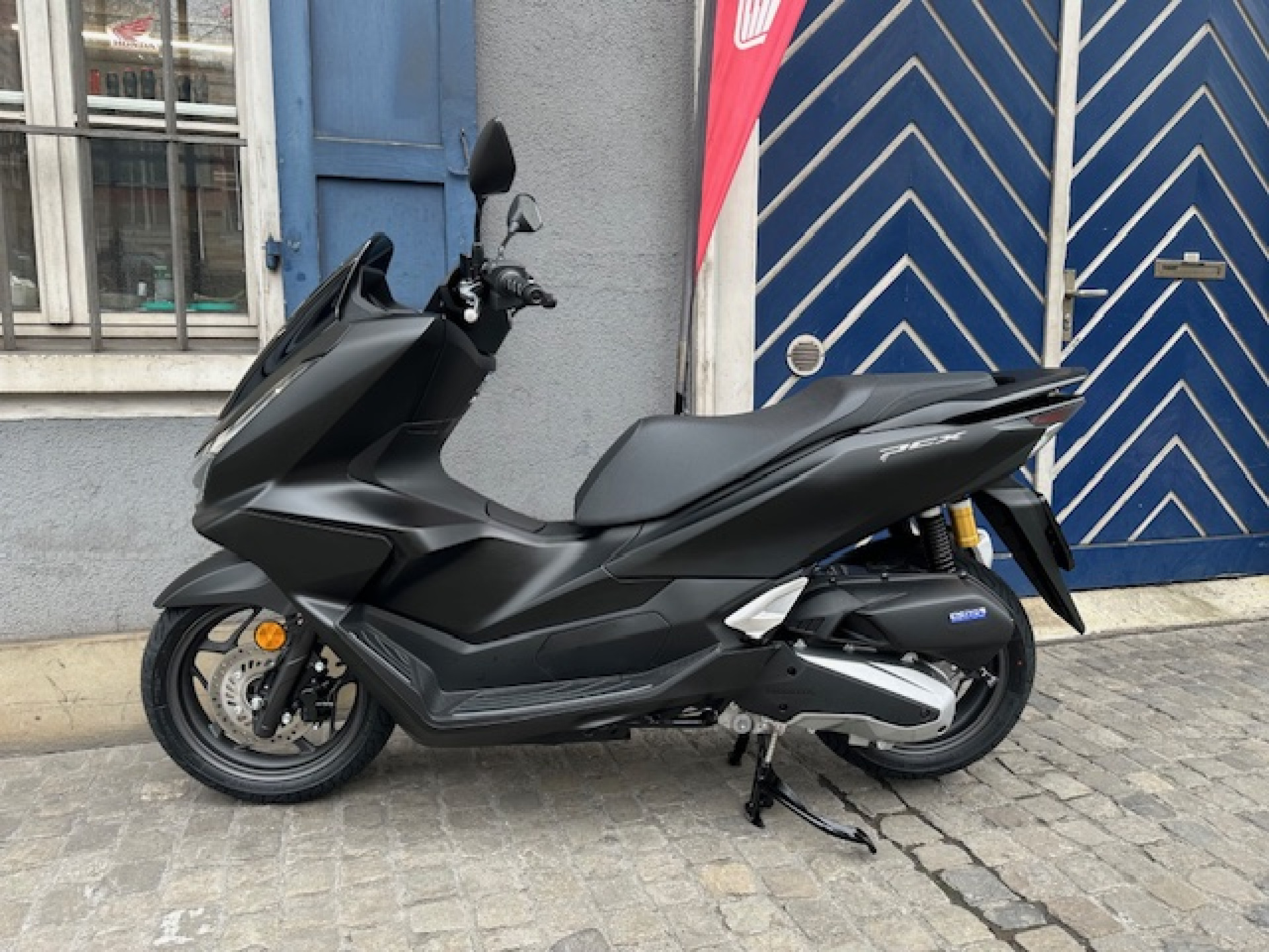 HONDA PCX 125 DX Modell mit TFT Display/ Aktion -290.--image-3