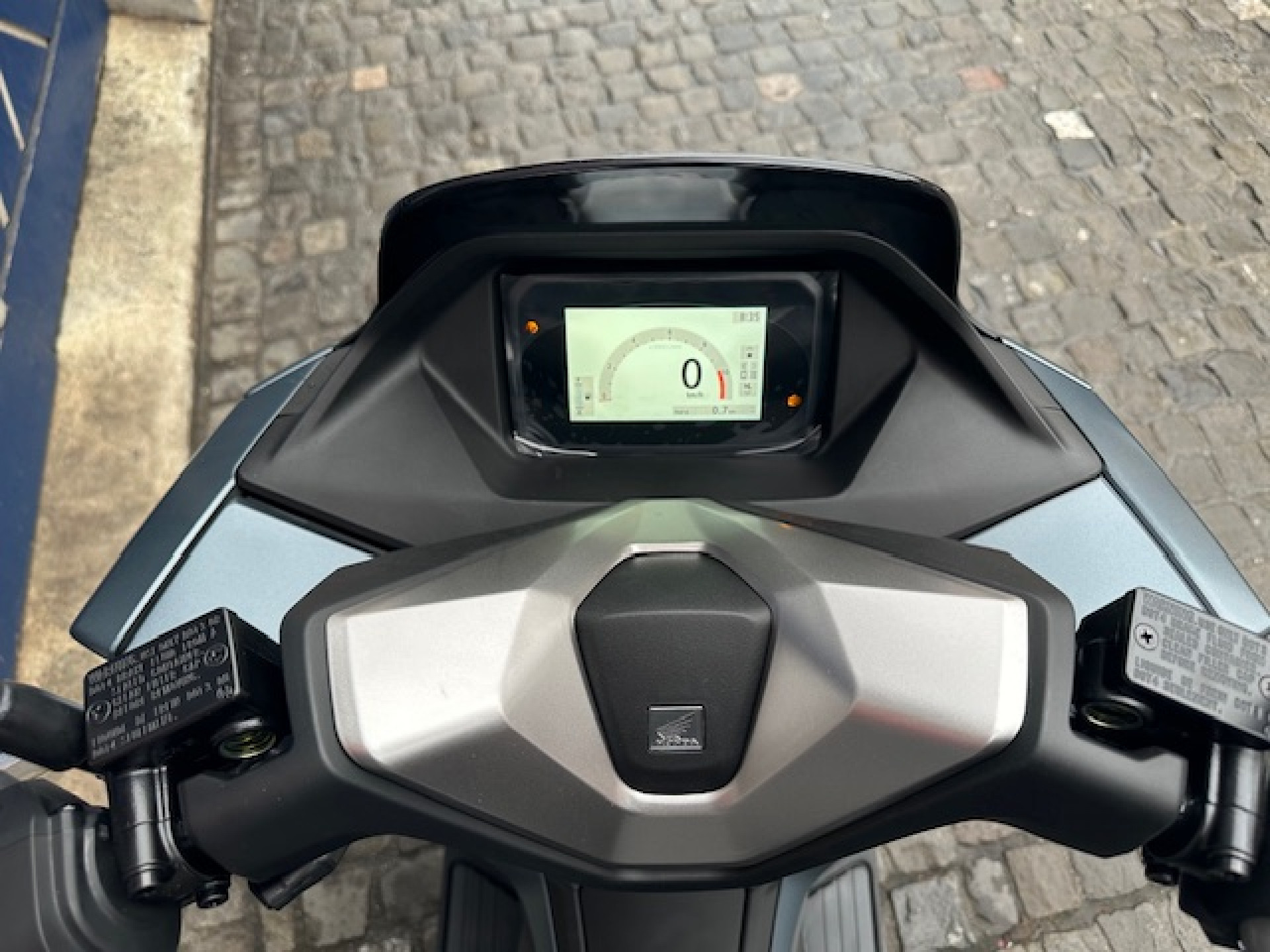 HONDA PCX 125 DX Modell mit TFT Display/ Aktion -290.--image-1