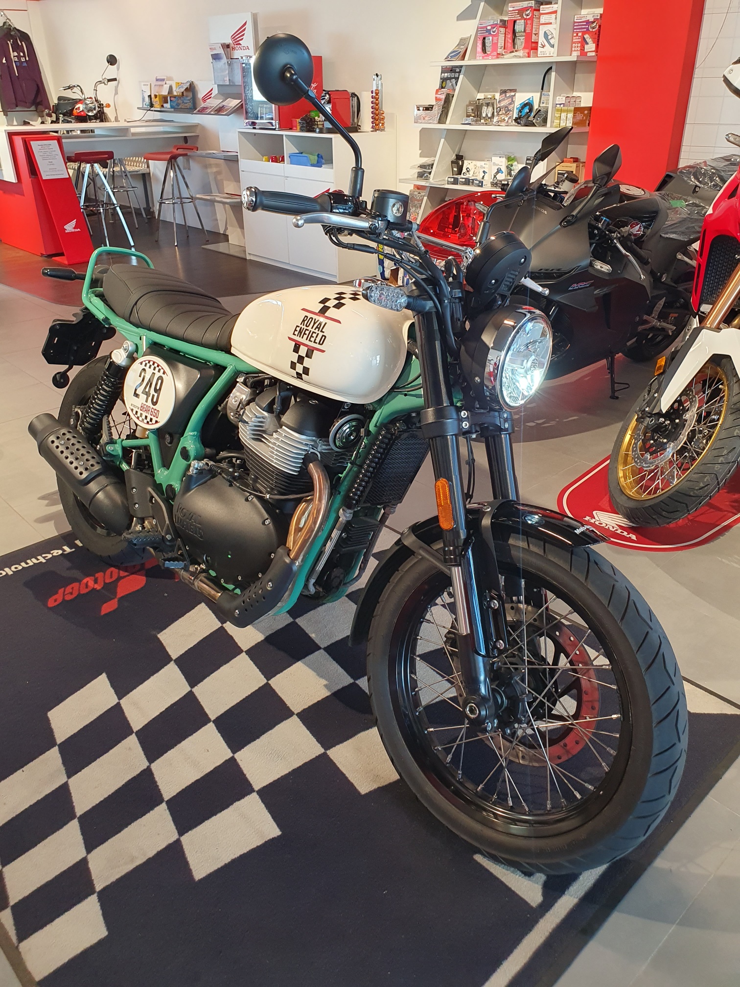 ROYAL ENFIELD Interceptor 650 Dual-image-6