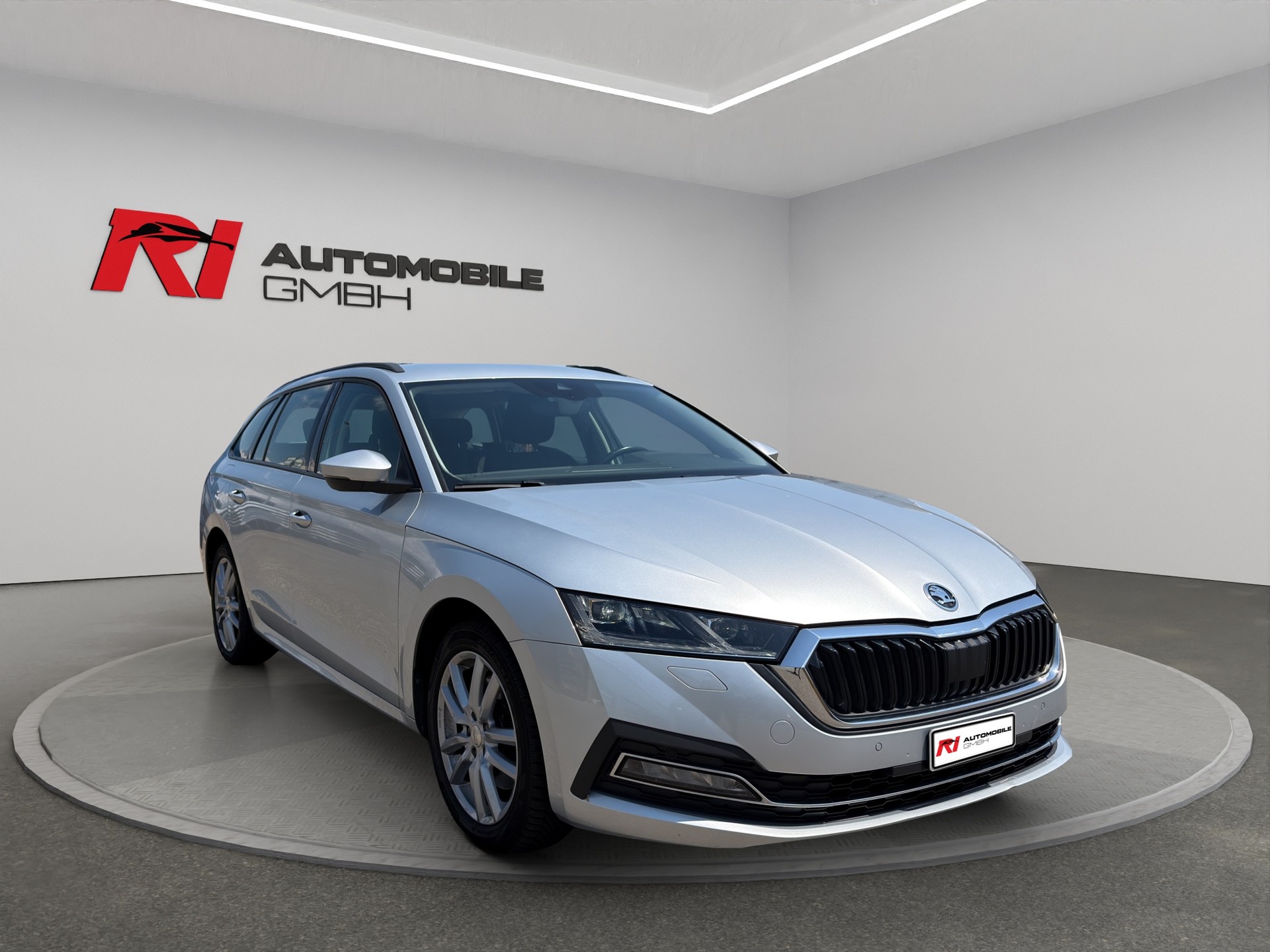 SKODA Octavia Combi 2.0 TDI DSG Style 4x4**200 PS-image-7