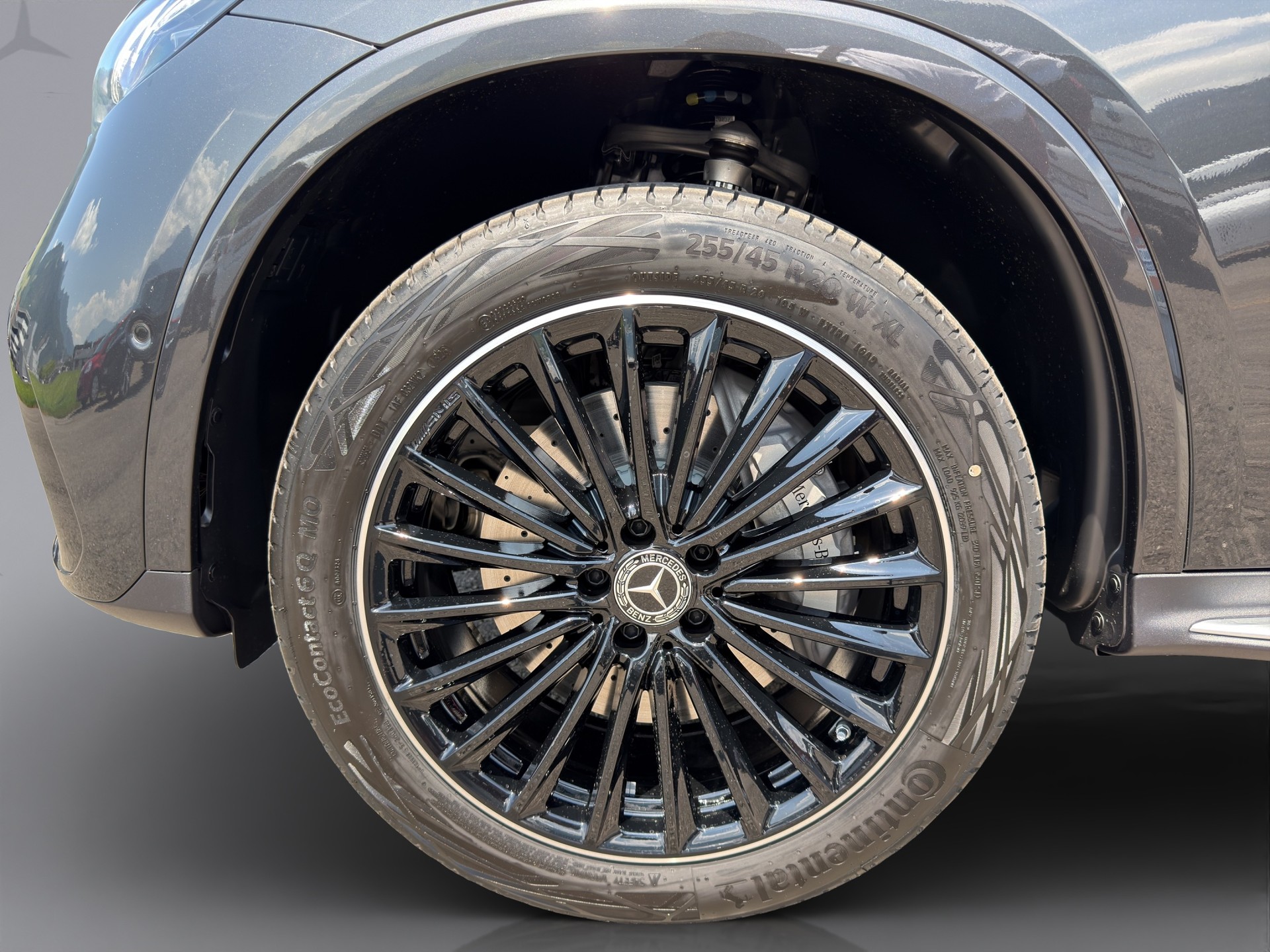 MERCEDES-BENZ GLC 400 e EQ Star AMG Line 4matic-image-16