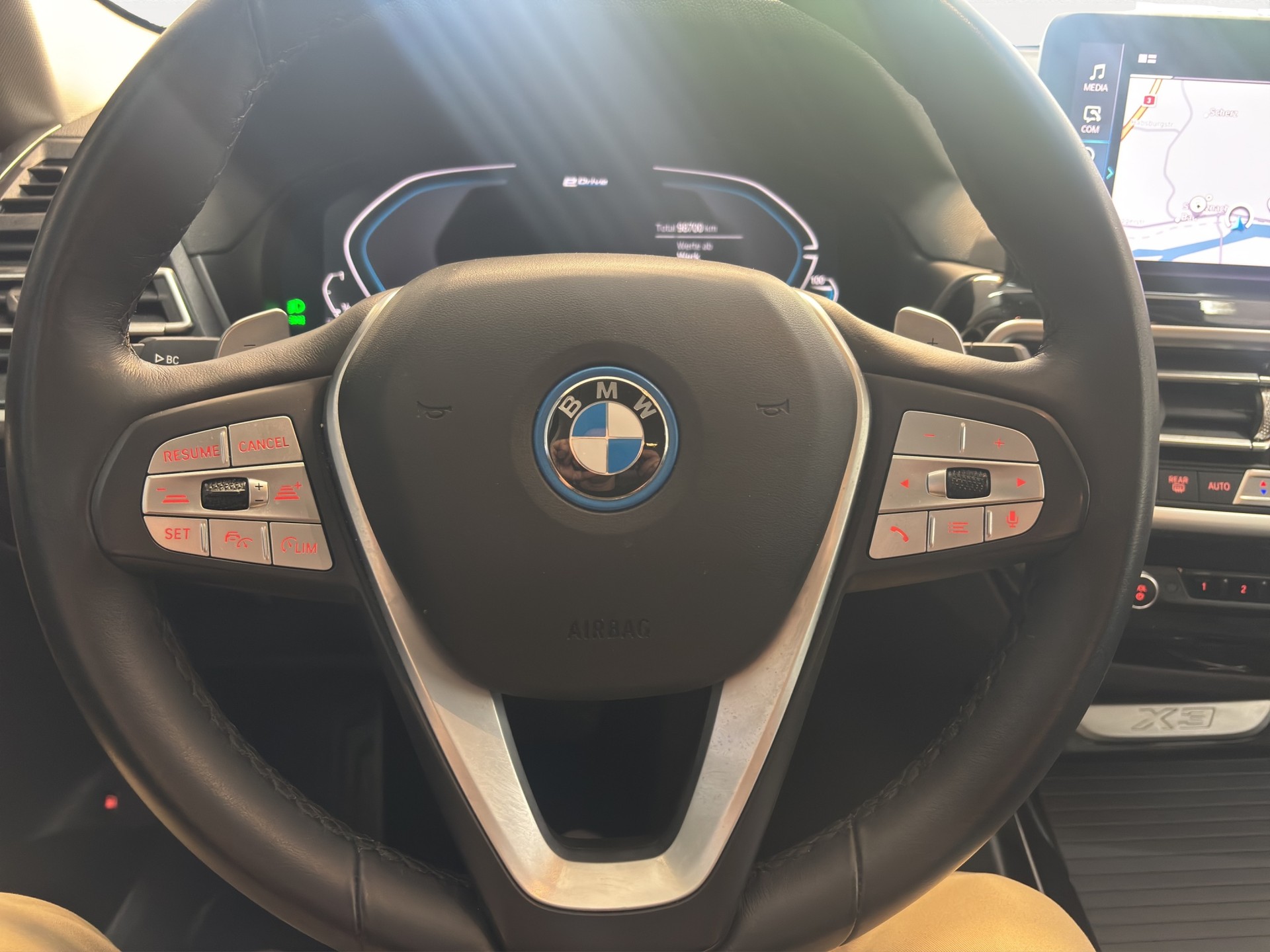 BMW X3 xDrive 30e-image-9