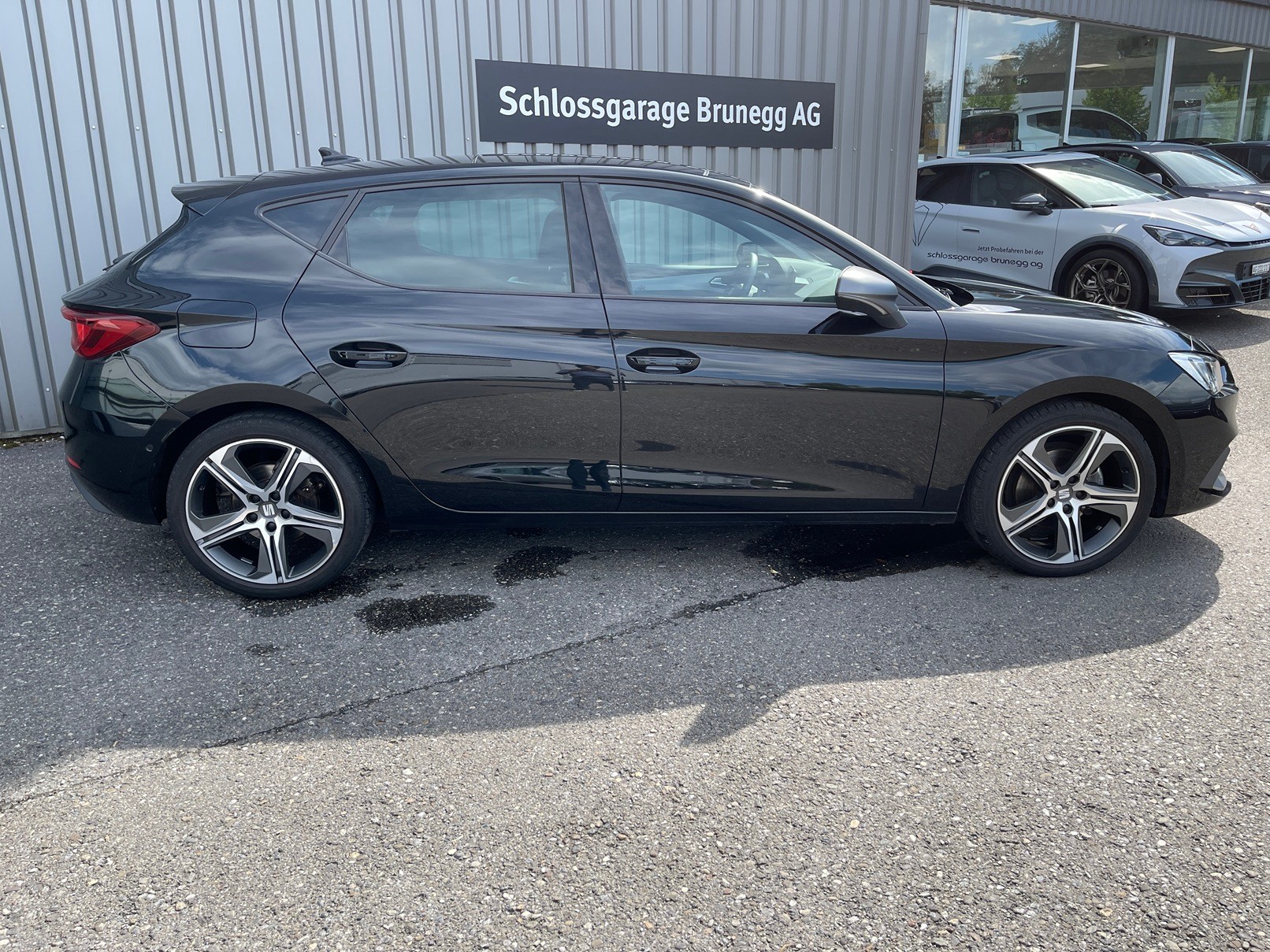 SEAT Leon 1.5 eTSI mHEV DSG Hola FR-image-1
