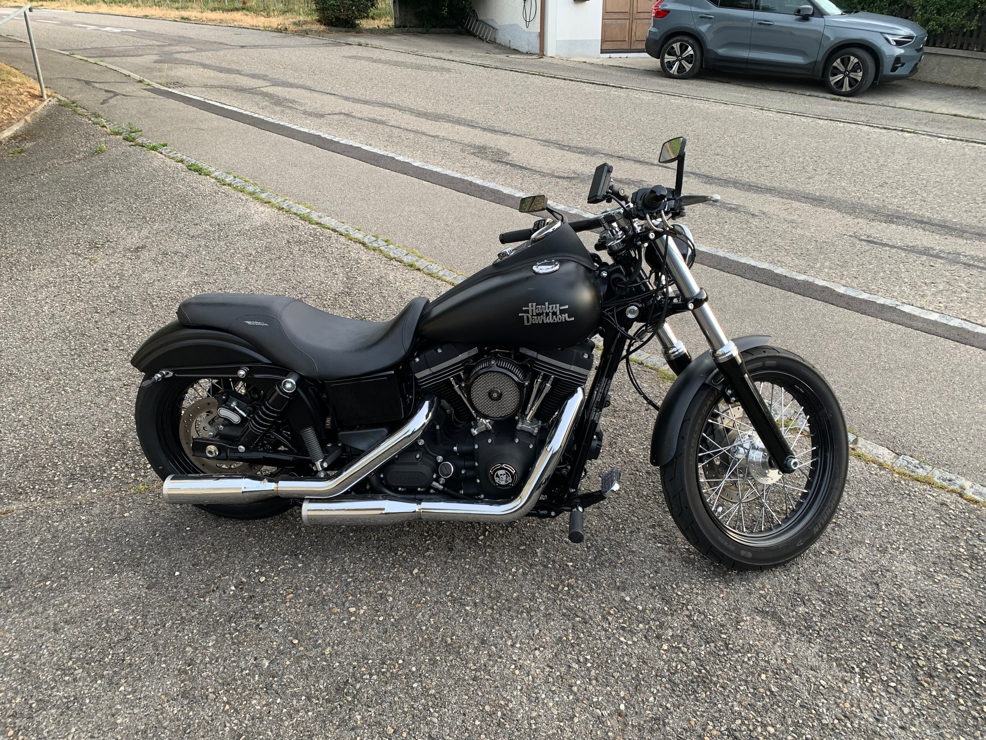 HARLEY-DAVIDSON FXDB Dyna Street Bob ABS-image-3