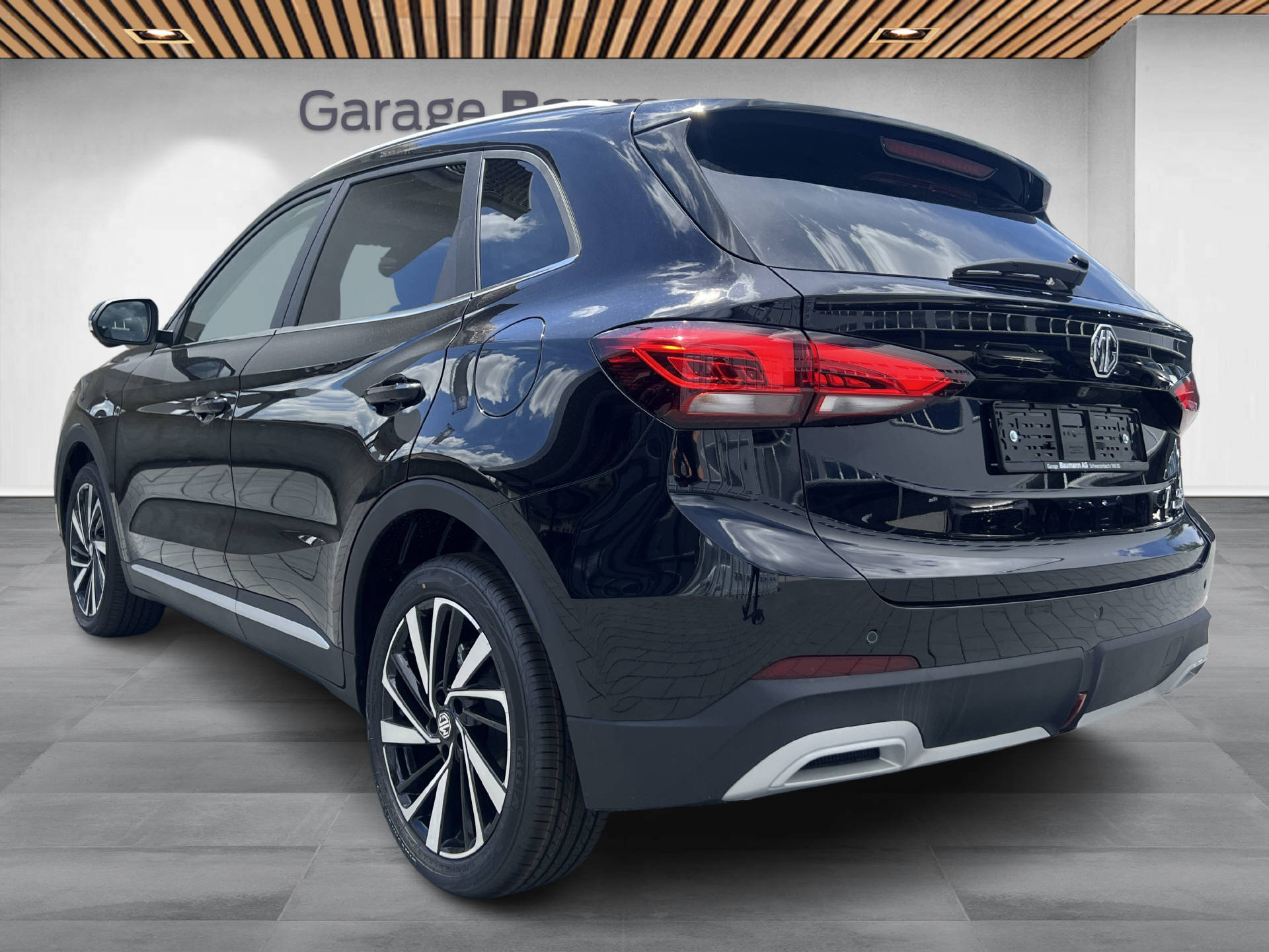 MG ZS 1.5 Hybrid+ Luxury-showroom-element-3