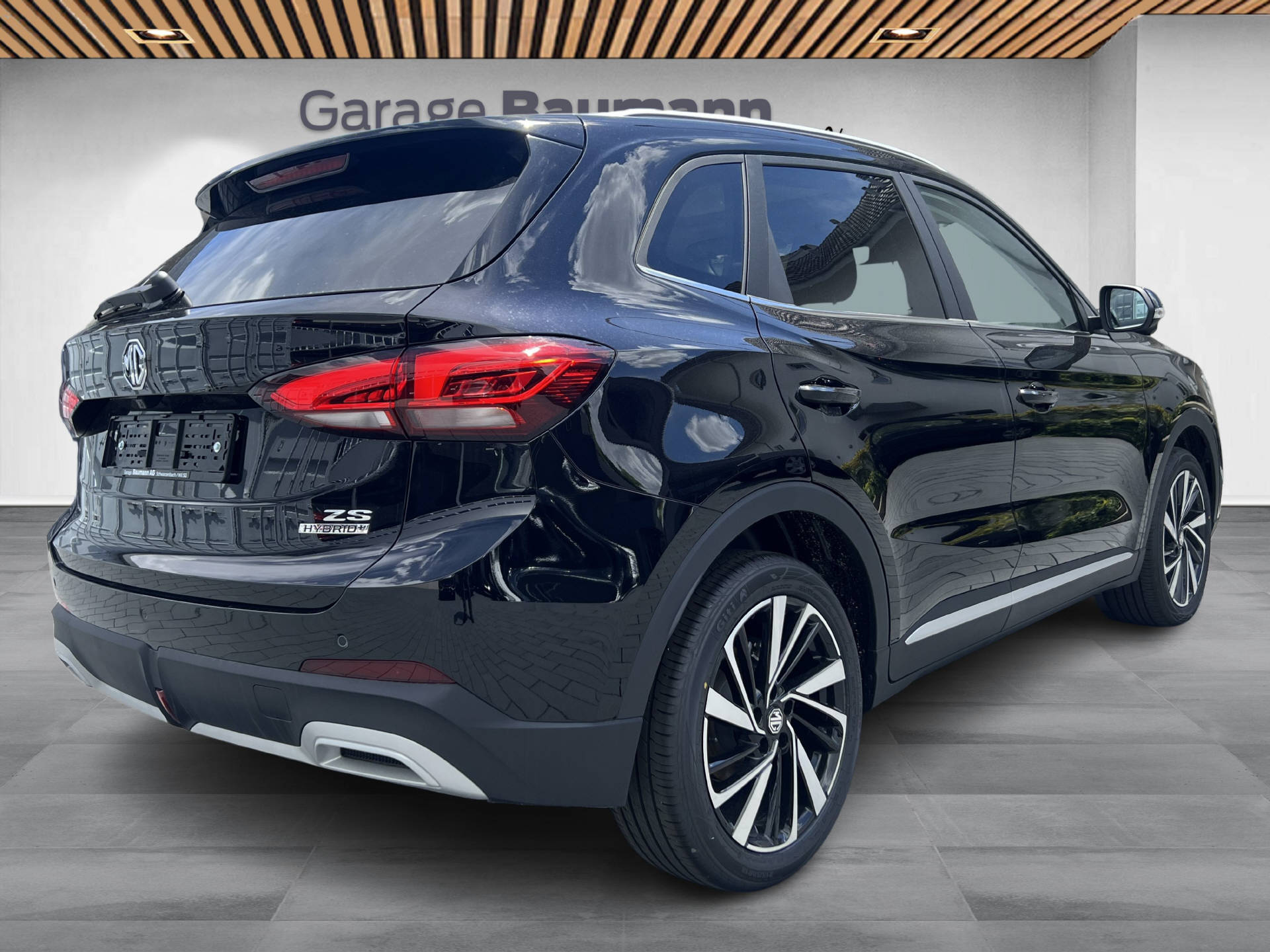 MG ZS 1.5 Hybrid+ Luxury-showroom-element-2