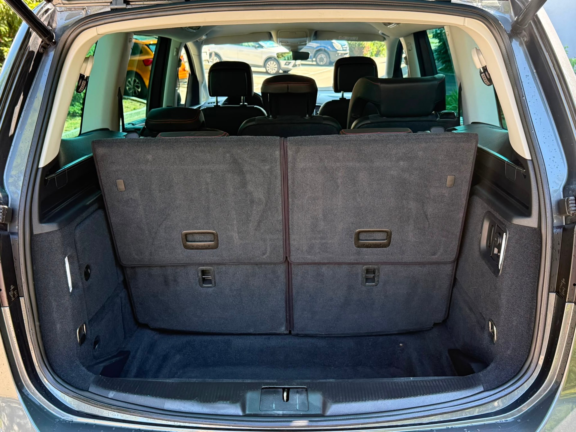 SEAT Alhambra 2.0 TDI DSG SWISS FR-image-5