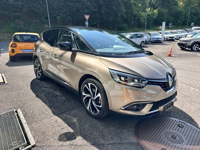 RENAULT Scénic 1.6 dCi Bose EDC-showroom-element-2