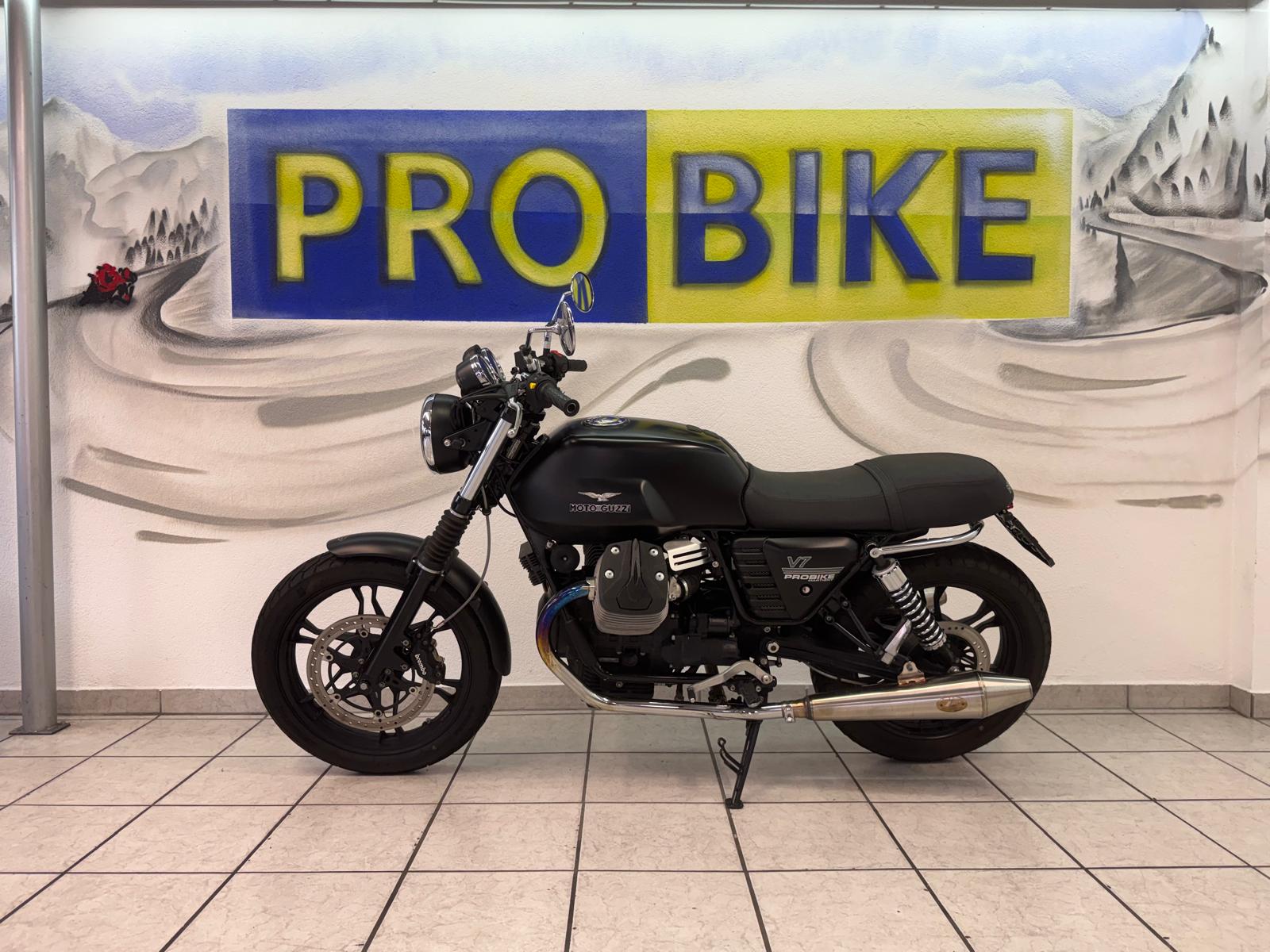 MOTO GUZZI V7-image-4