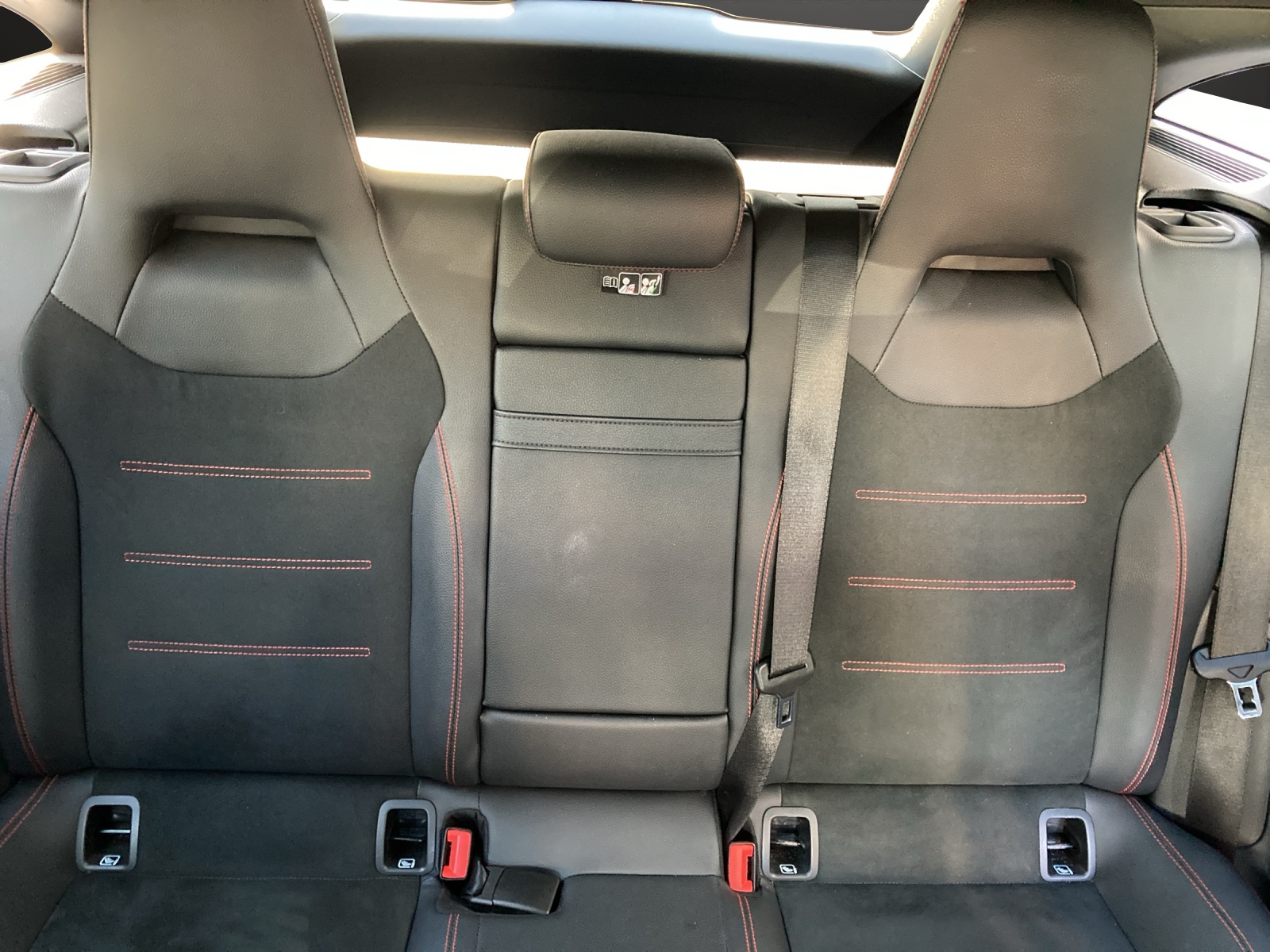 MERCEDES-BENZ CLA SB 250 AMG Line 4M 7G-image-8