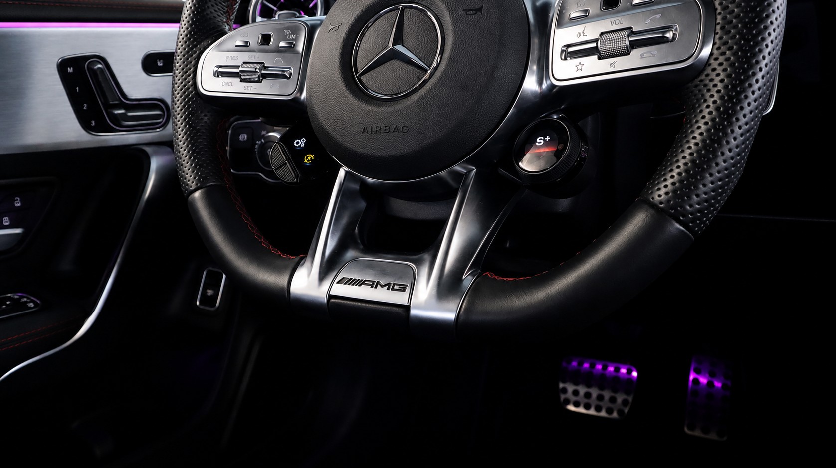 MERCEDES-BENZ CLA 35 AMG 4Matic 7G-DCT-image-15